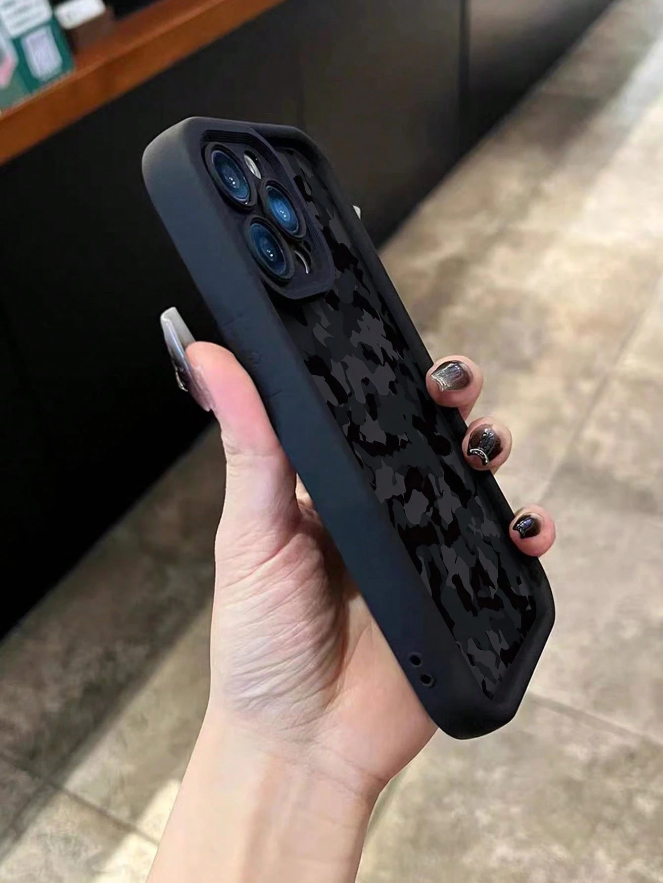 Camouflage Painted Grooved New Black Anti-Drop Thickened Minimalist Fashionable Suitable For Ip 17 Ip 17 Pro Ip 17 Promax Ip16 Promax/Ip 13 Case/Caseip16/Ip15 Painted Ip15Promax Apple P13 Phone Case