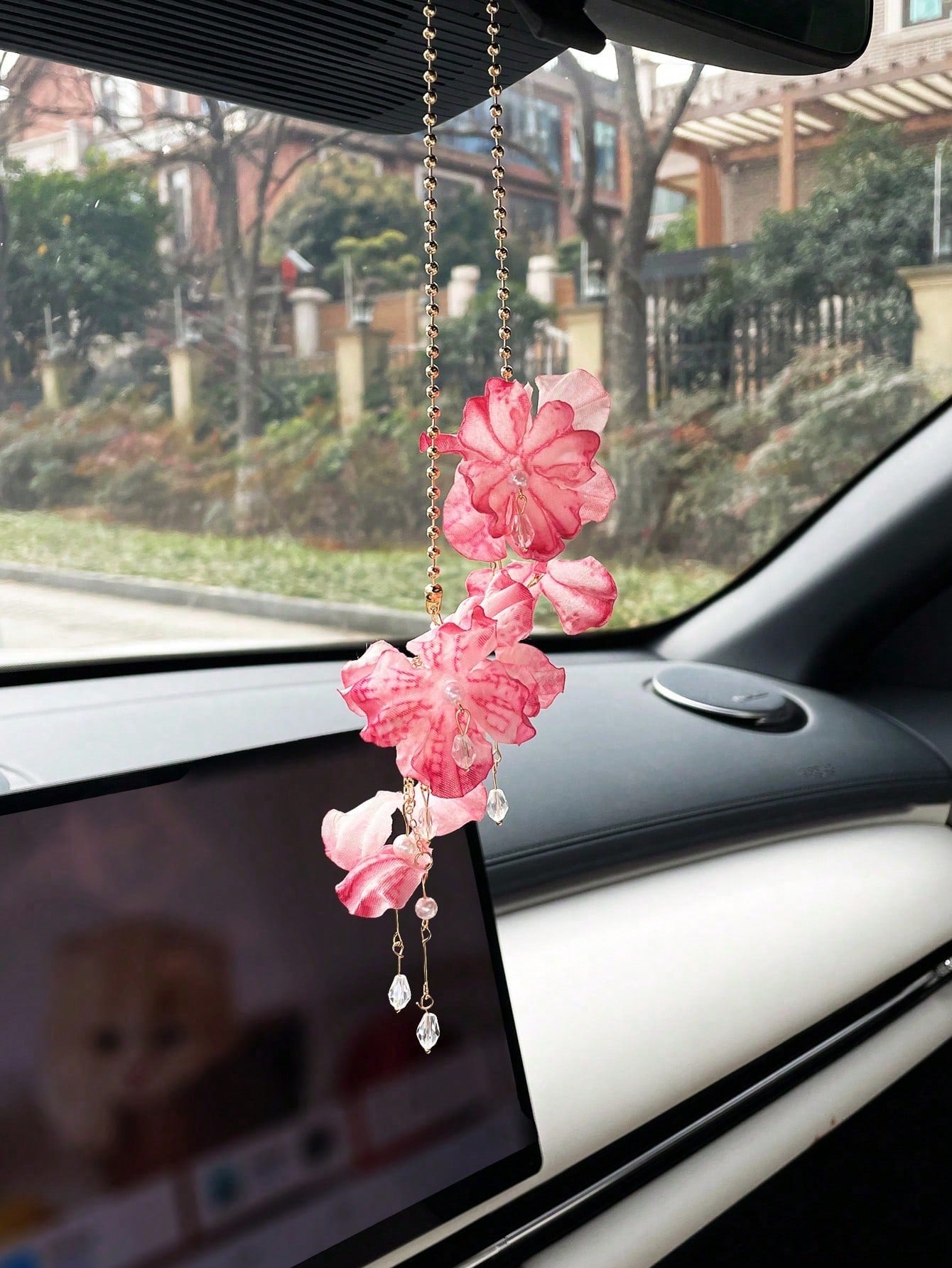 Car Hanging Ornament, Creative Car Rearview Mirror Pendant Decoration, Car Interior Flower Tassel Hanging Accessory