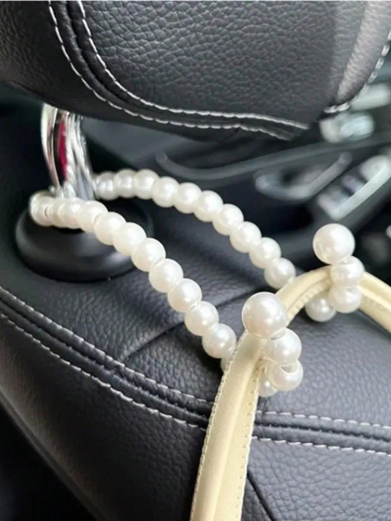 Car Storage Pearl Hook, A Gift For Friends And Family