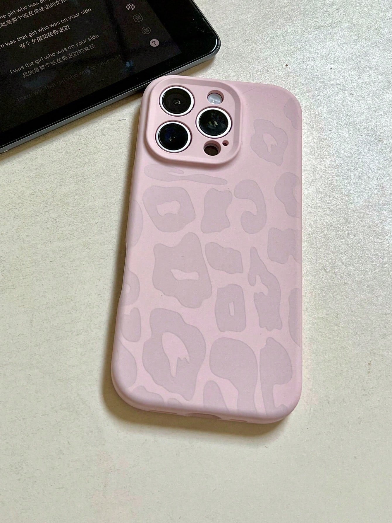 Cheetah,Leopard Print Fashionable Purple Leopard Print Phone Case Compatible With IPhone 17 Pro Max/17 Pro/17/16 Pro Max/16/16 Pro/15/15 Pro Max/15 Pro/11/12/13/14 Pro Max/12 Pro/12 Pro Max/13 Pro/13