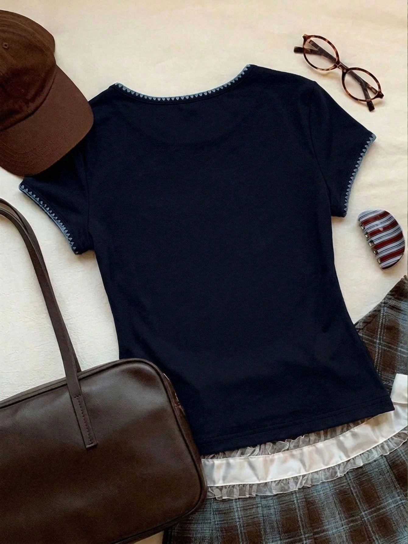 Comfortcana 2026 New Fashion Women's Contrast Trim Round Neck Short Sleeve Casual Versatile T-Shirt, Summer Top, Spring Outdoor Wear, Y2K Navy Blue Shirt
