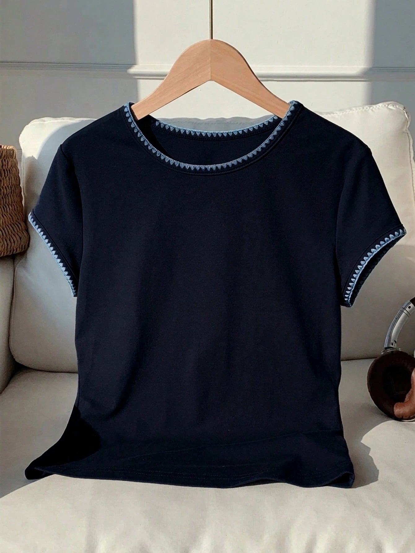 Comfortcana 2026 New Fashion Women's Contrast Trim Round Neck Short Sleeve Casual Versatile T-Shirt, Summer Top, Spring Outdoor Wear, Y2K Navy Blue Shirt