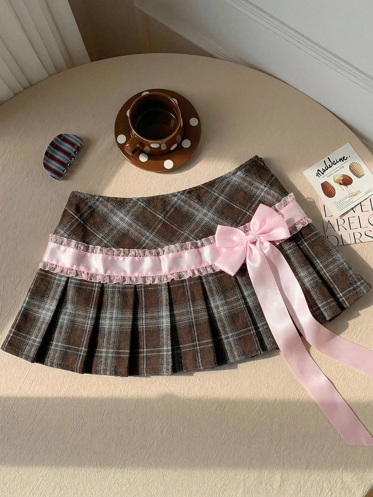 Comfortcana Women's Brown Plaid Pleated Skirt With Lace Bow Decor,Winter Casual School Style For Back-To-School,Christmas,New Year Party,Graduation Ceremony