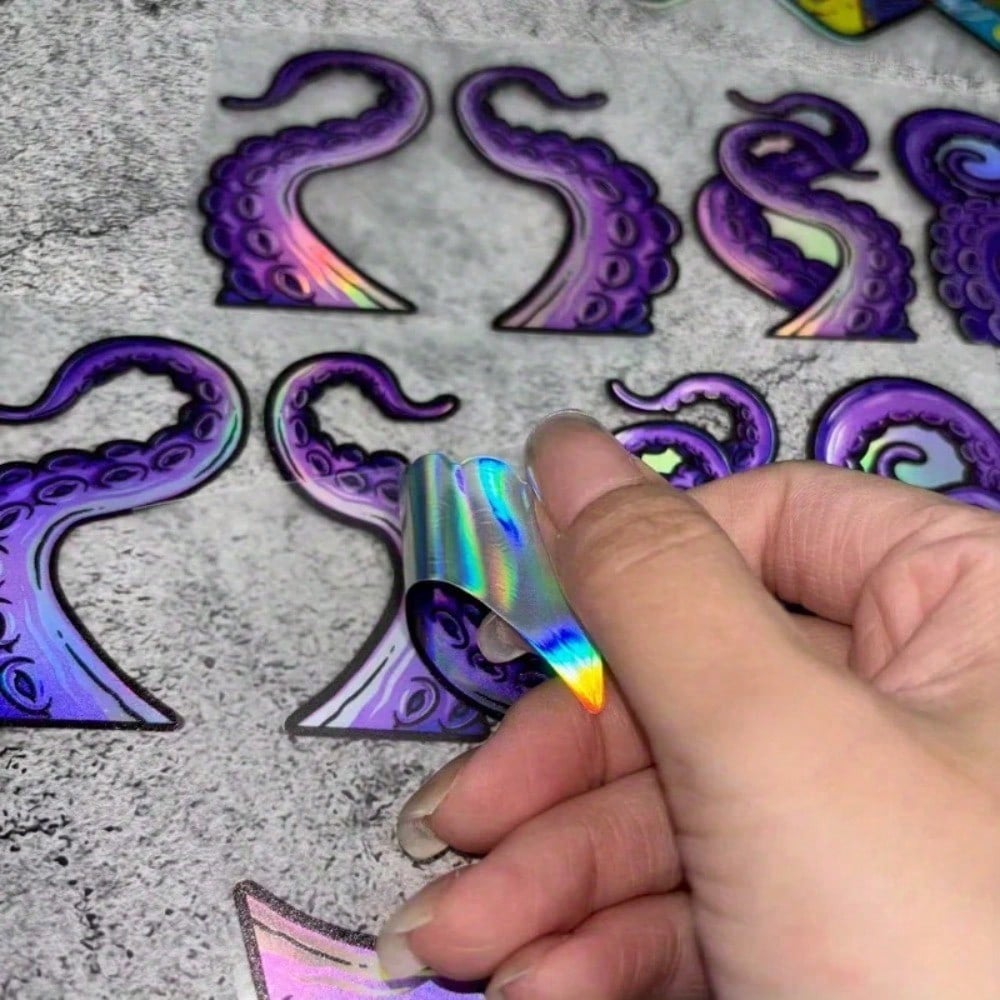 Cool Holographic Octopus Sticker, Unique Marine Creature Style, Durable And Long-Lasting, Suitable For Luggage, Skateboard And Other Items, A Bright Choice For Street Decoration.