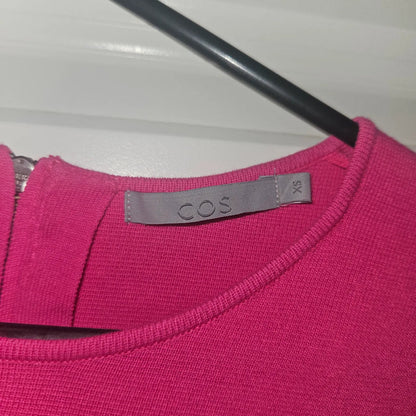 Cos-klänning
