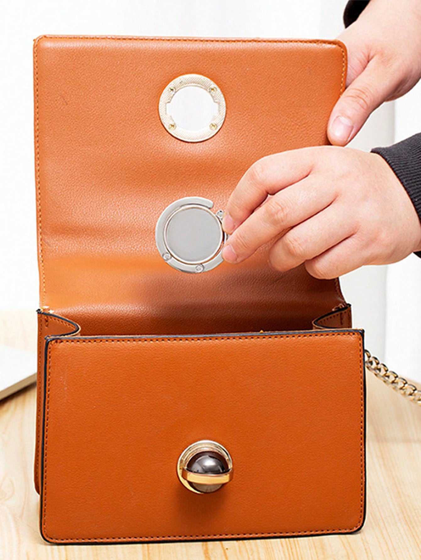 Creative Bag Hanging Rack Handbag Hook Folding Storage Rack, Portable Key Ring Alloy Table Hook Hardware Home Organizer, Bag Accessories Bag Table Hanger Collection Desk Hooks for Purse, Restaurant Ba