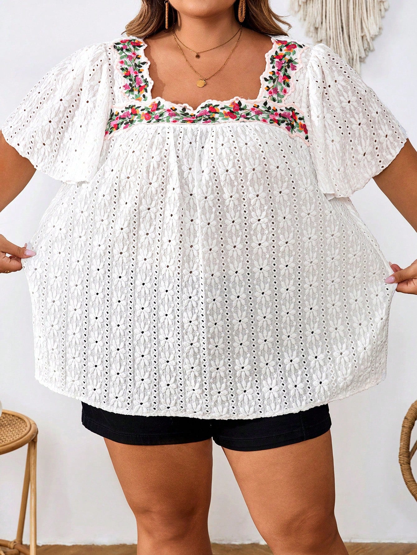 CURVE+ Plus Size White Square Neckline Embroidered Fashionable Top For Woman,Boho Summer Vacation Holiday Bachelorette Party Beach Graduation Tea Party