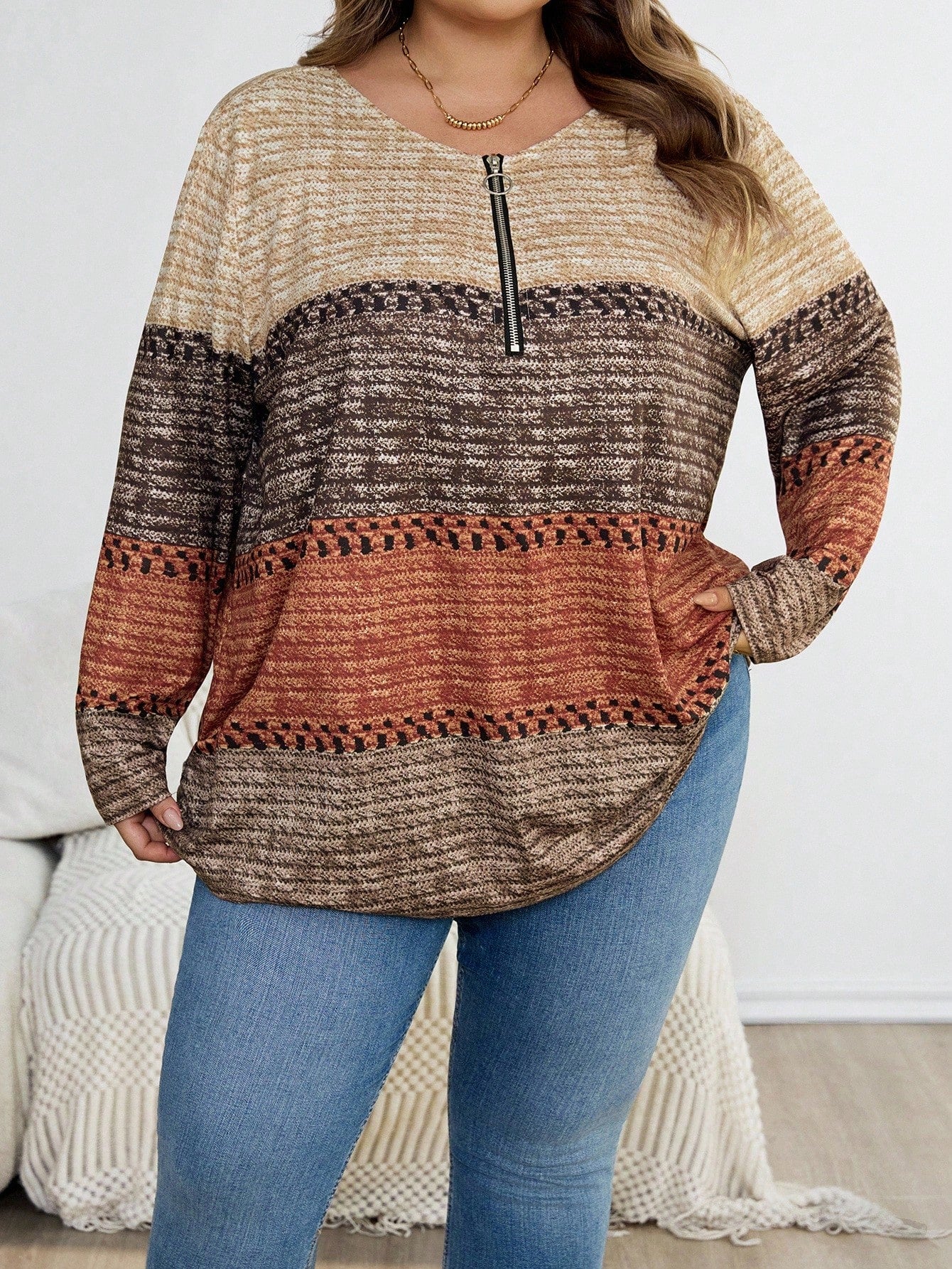 CURVE+ Plus Size Women's Christmas Brown Collar Zipper Design T-Shirt, Christmas Themed T-Shirt For Women, Plus Size Autumn/Winter Clothing Fall