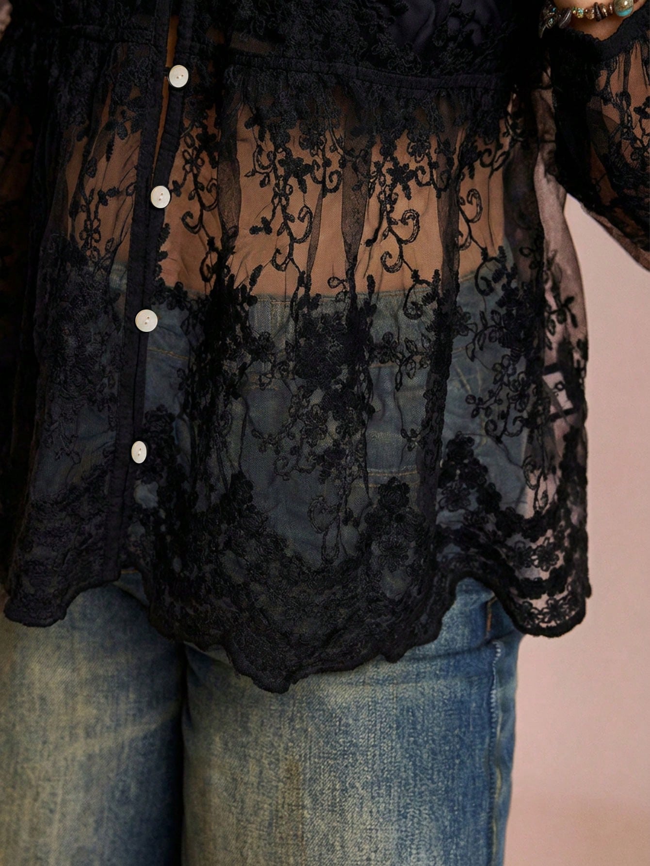 CURVE+ Plus Size Women's Sexy Vacation Sheer Embroidered Mesh Lantern Sleeve Loose Cover Up Mother's Day Lace Shirt Women's Sheer Top Women's Lace Cover Up Women's Shirt Casual Elegant Black Lac