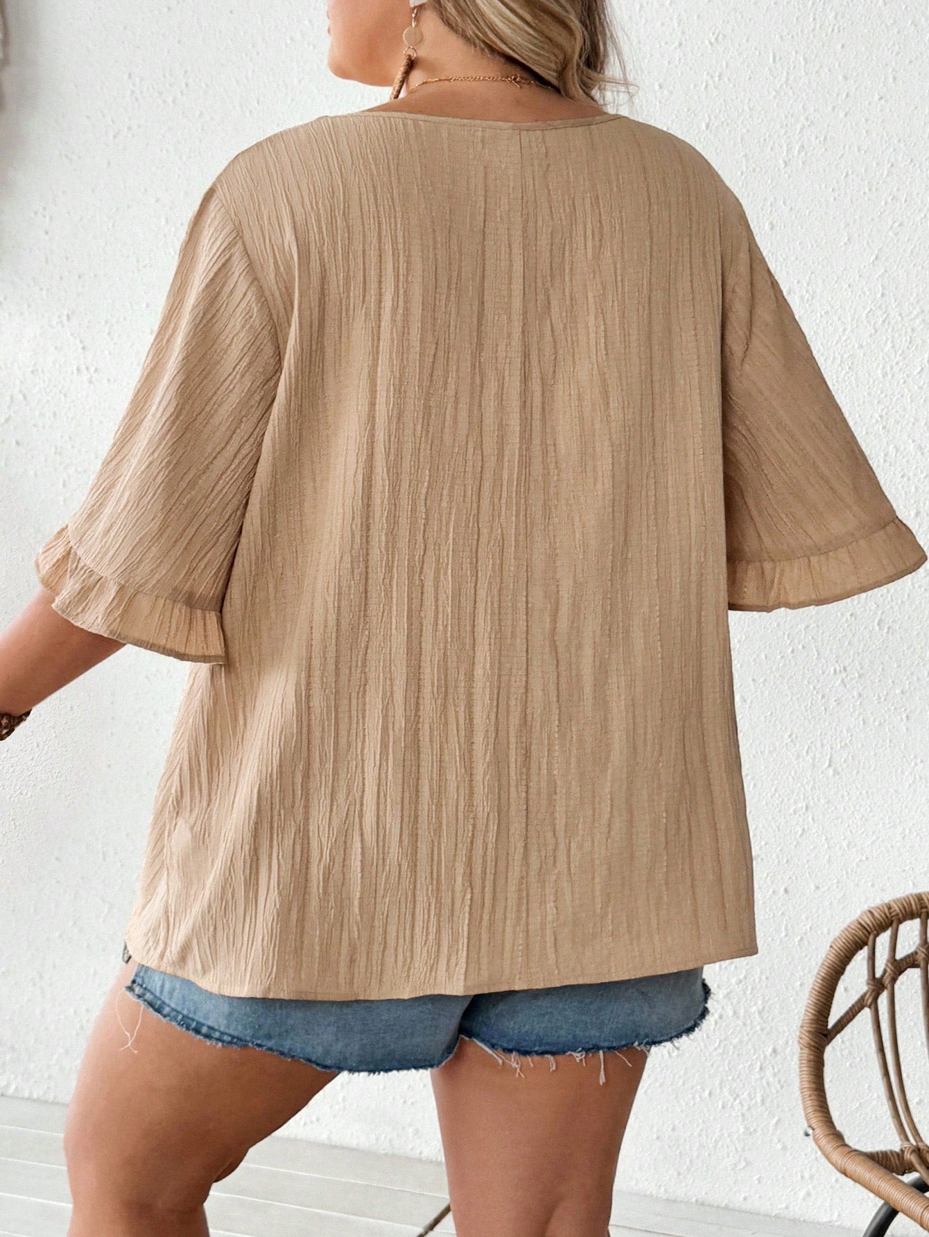 CURVE+ Women's Plus Size Khaki Blouse, Summer Boho Business Casual Ruffle Short Sleeve Tops, Loose Casual Curve Vacation Holiday Beach Wear, Graduation