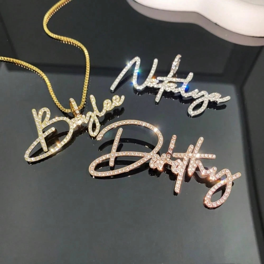 Custom Name Necklace For Women,Personalized Name Plates Necklace, Sparkling Iced-Out Jewelry, Luxurious Bling Jewelry Gifts, Suitable For Christmas