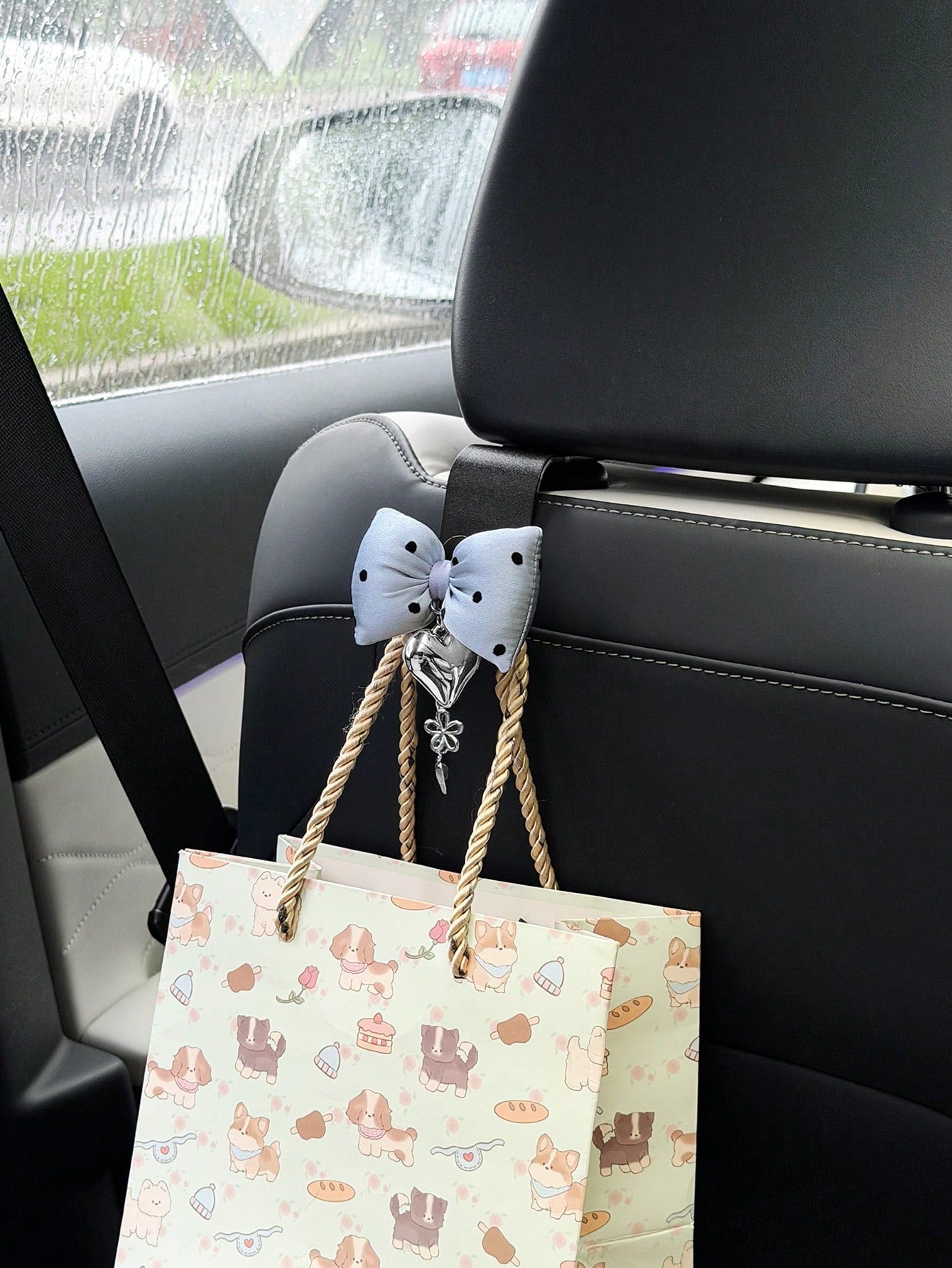 Cute Star Car Hook Creative Car Glove Box Hook Passenger Seat Storage Hook