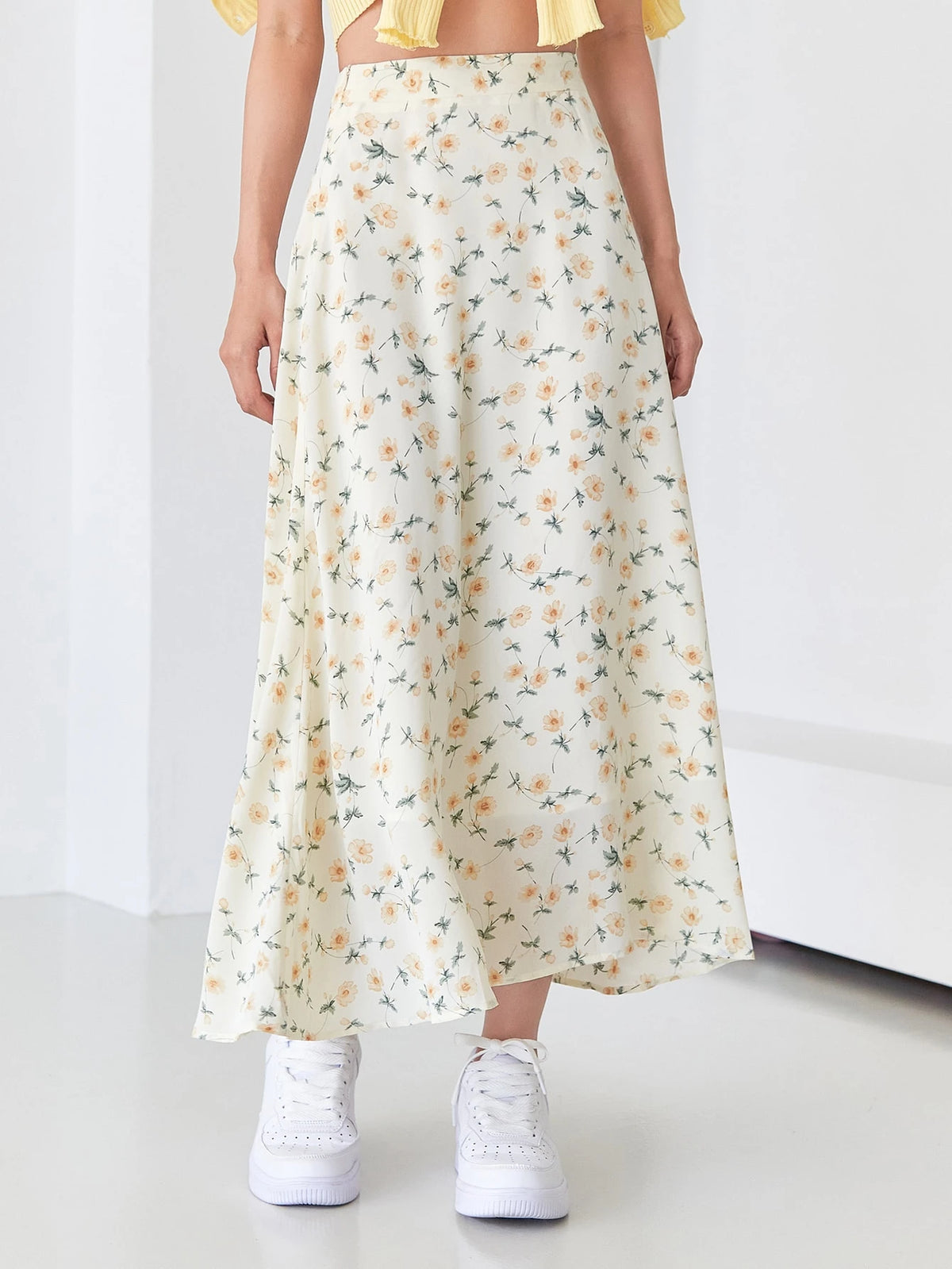 DAZY Allover Floral High Waist Skirt,Ruffle Fall