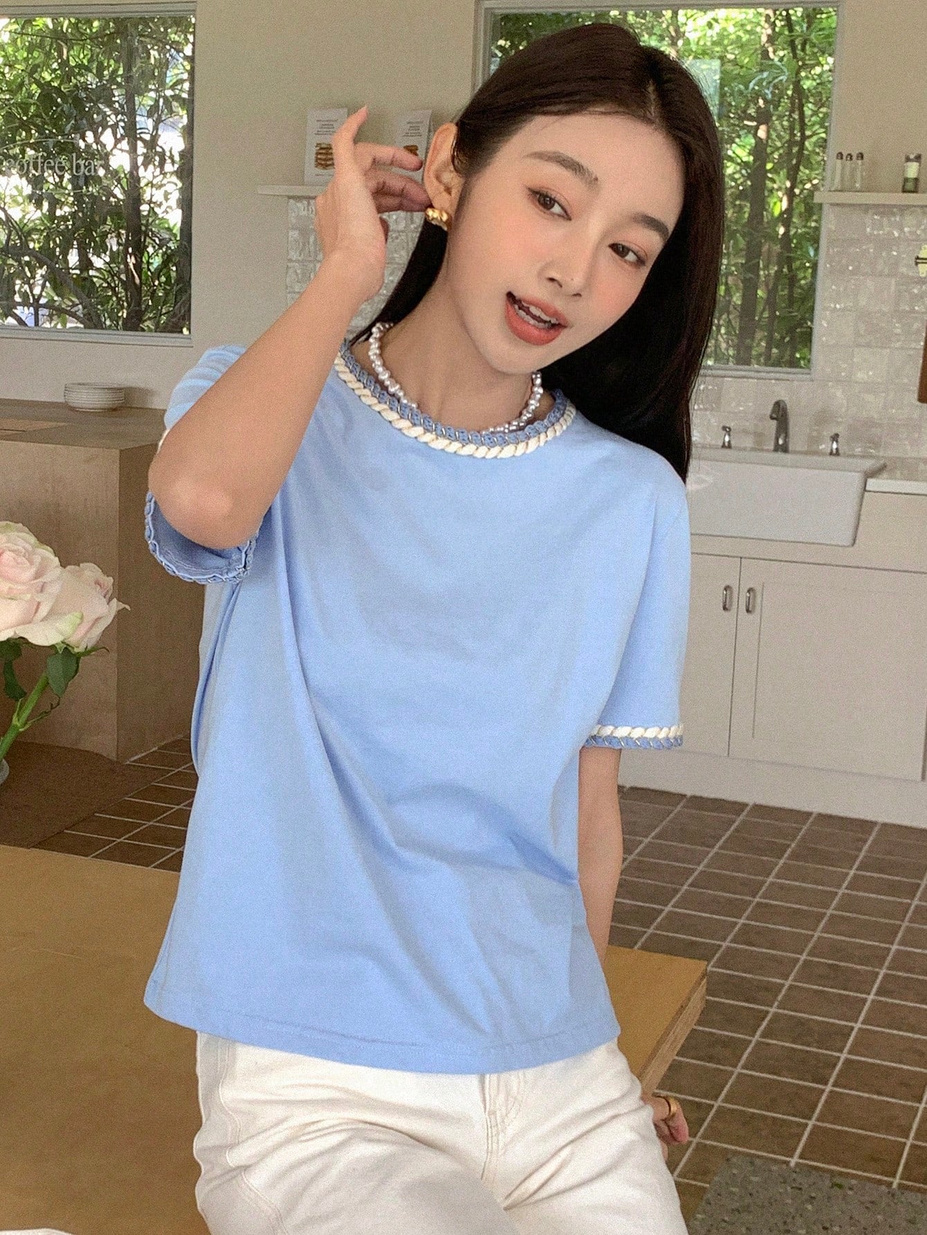 DAZY Contrast Trim Puff Sleeve Tee