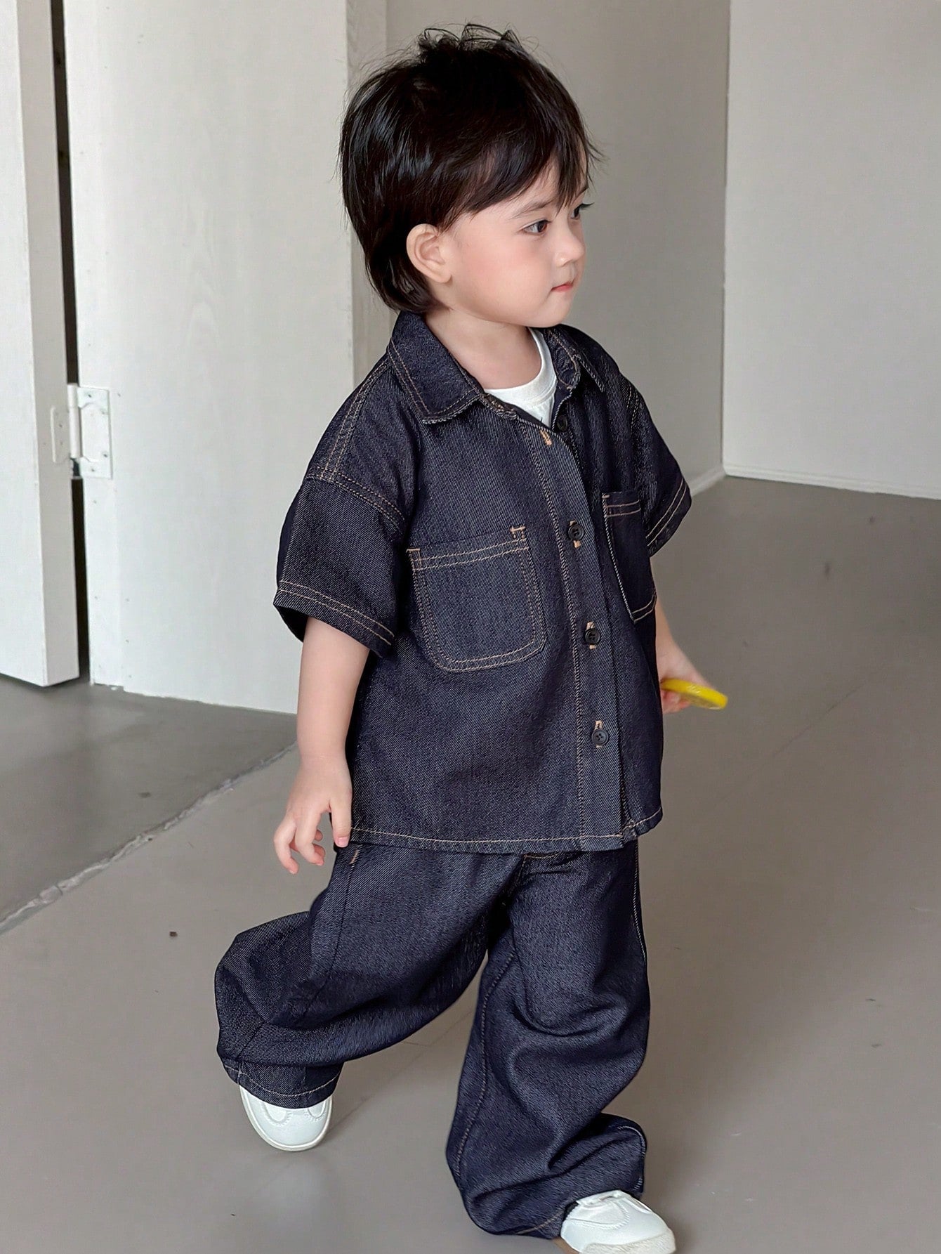 DAZY Toddler Boys' Washed Turndown Collar Casual Shirt & Loose Fit Jeans Set