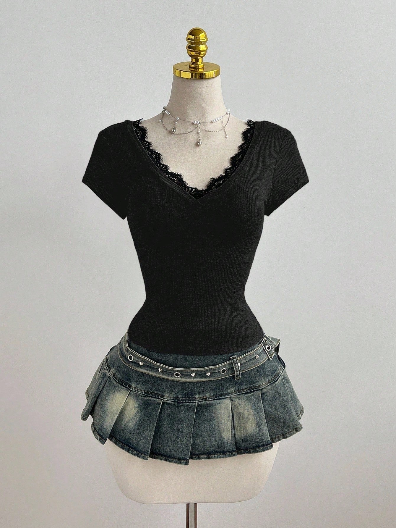 Elamini Casual Lace Patchwork Deep V-Neck Grey Fitted Short Sleeve T-Shirt, Spring/Summer