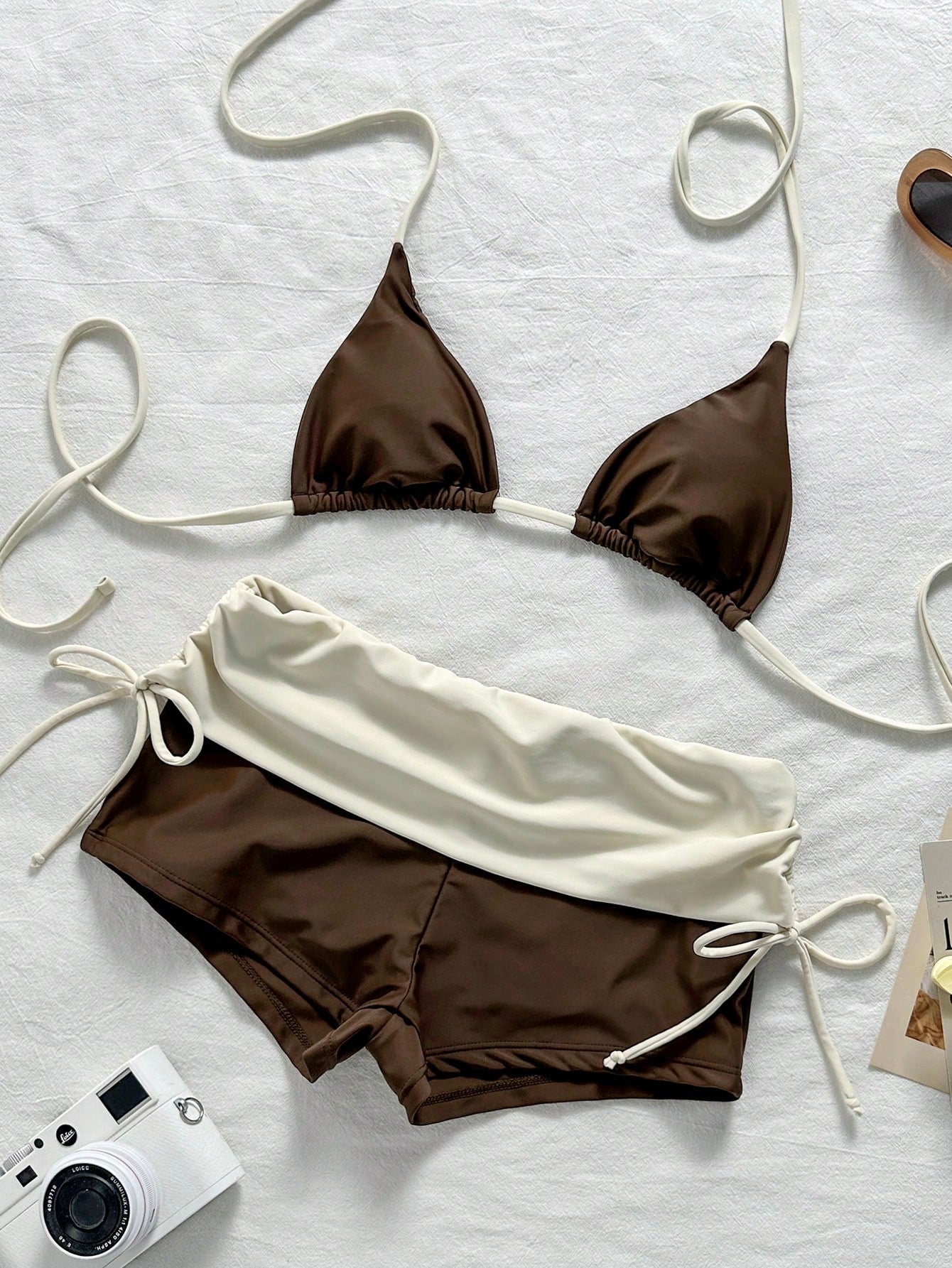 Elavelle Color-Blocked Bikini Set Consisting Of A Neck-Girdle Triangle Cup And High-Waist Wrap Shorts. Slimming And Covering Body Fat. Summer Vacation Swimsuit For Beach Trips, Seaside Vacations, And