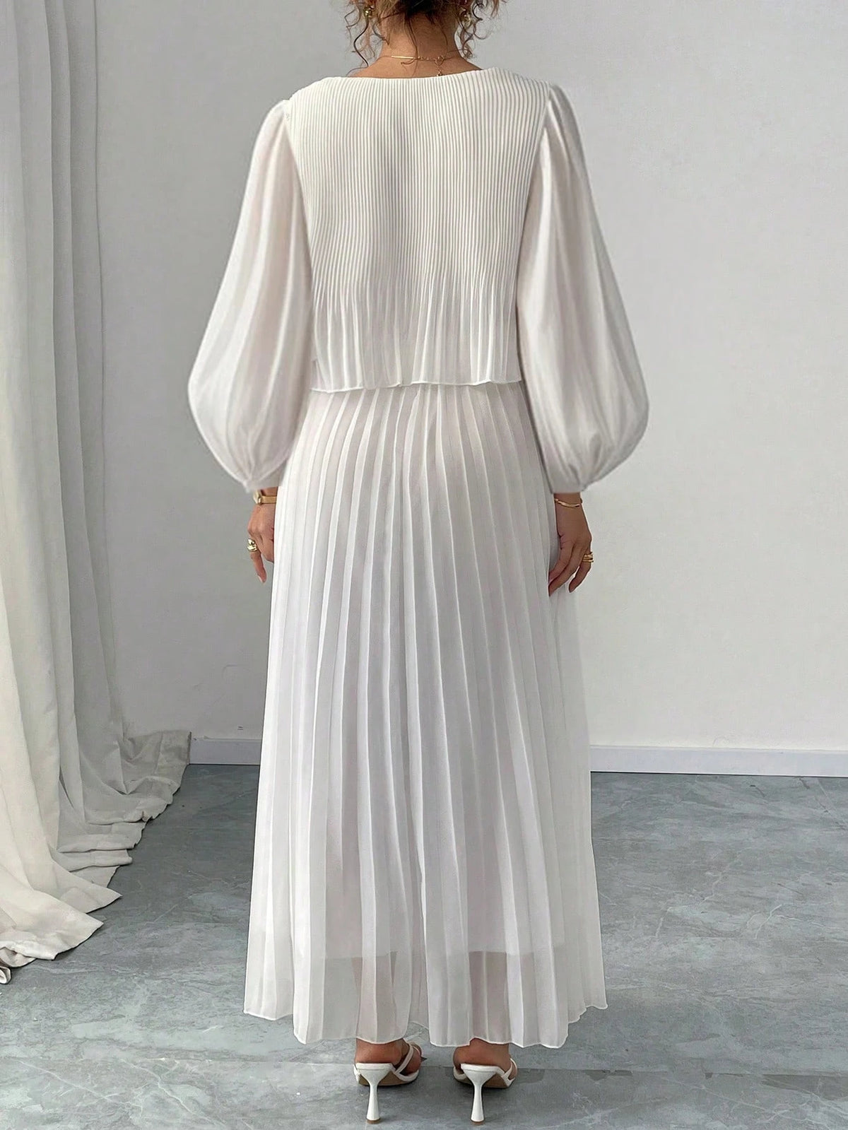 Elegant White Pearl Chiffon Long Sleeve Dress Spring