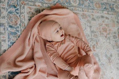 Ely's & Co. Bubble Knit Blanket
