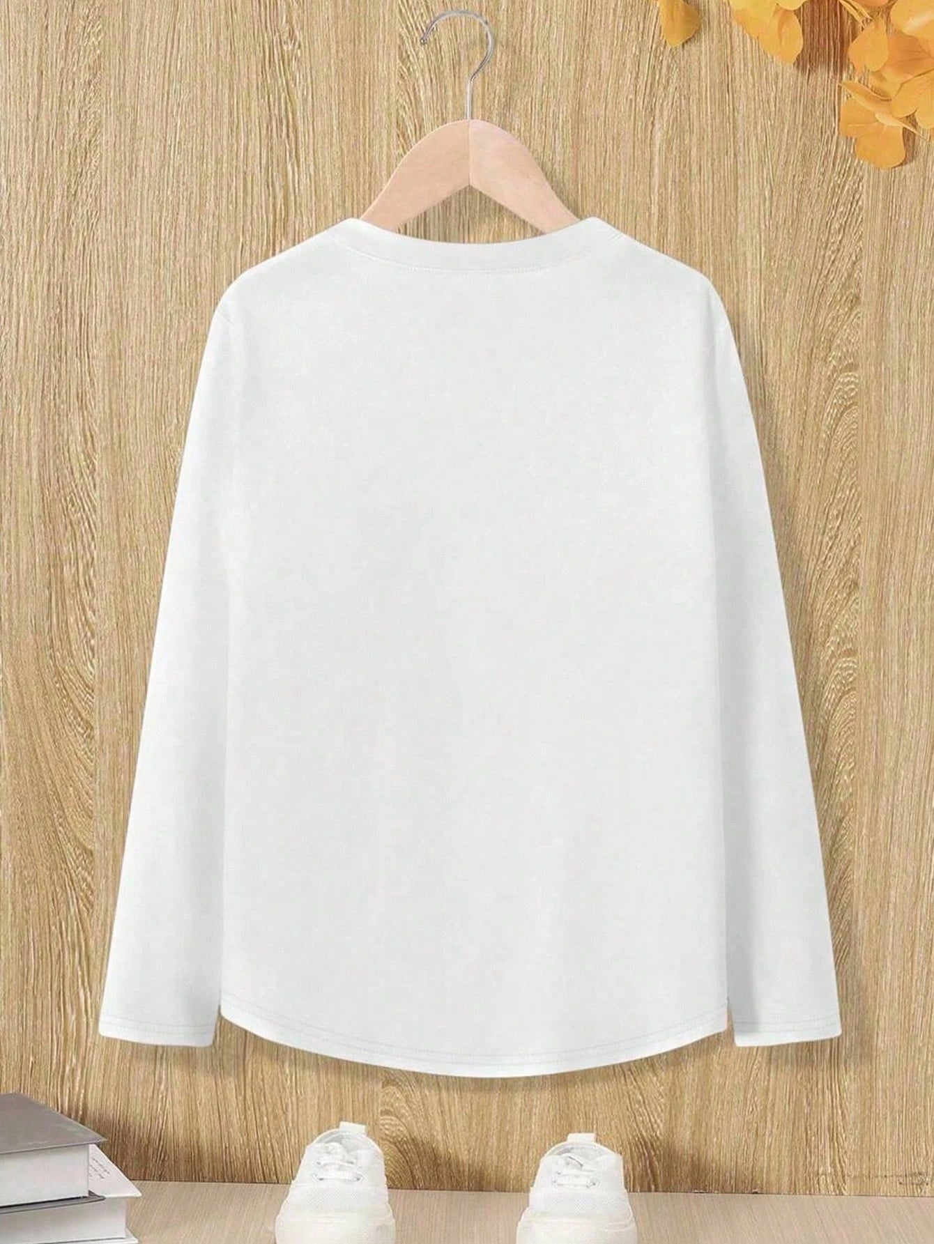 EMERY ROSE A Large-Sized White Round-Neck Long-Sleeved T-Shirt, Comfortable And Versatile Fall Cloth For Women