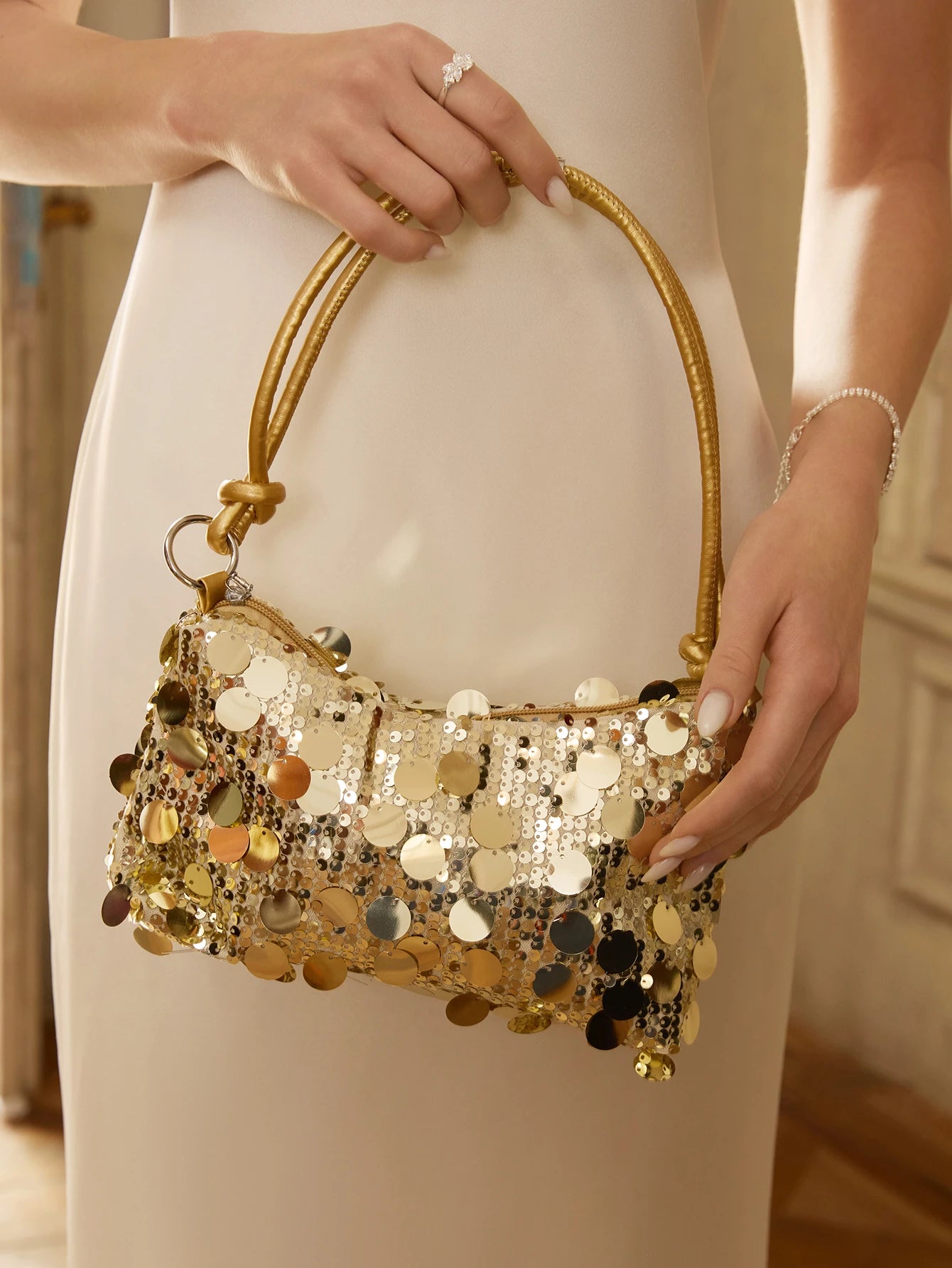 Etoivie 1pc Gold-Tone Glittery Crescent Moon Shape PVC Shoulder Bag For Women, Gold Bag