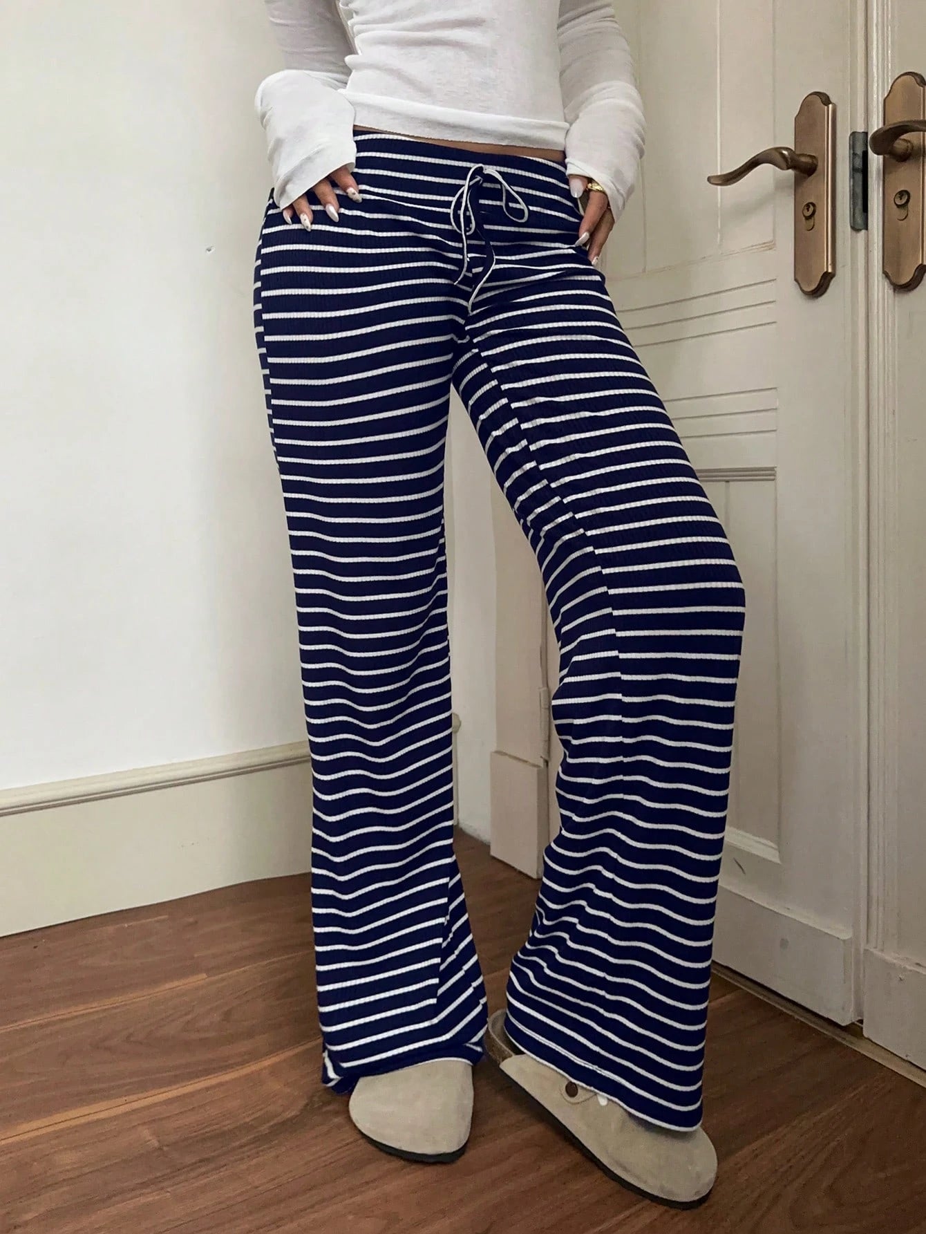 EZwear Low Waist Striped Velvet Drawstring Waist Yoga & Lounge Wide Leg Pants, Autumn/Winter Suitable For Going Out
