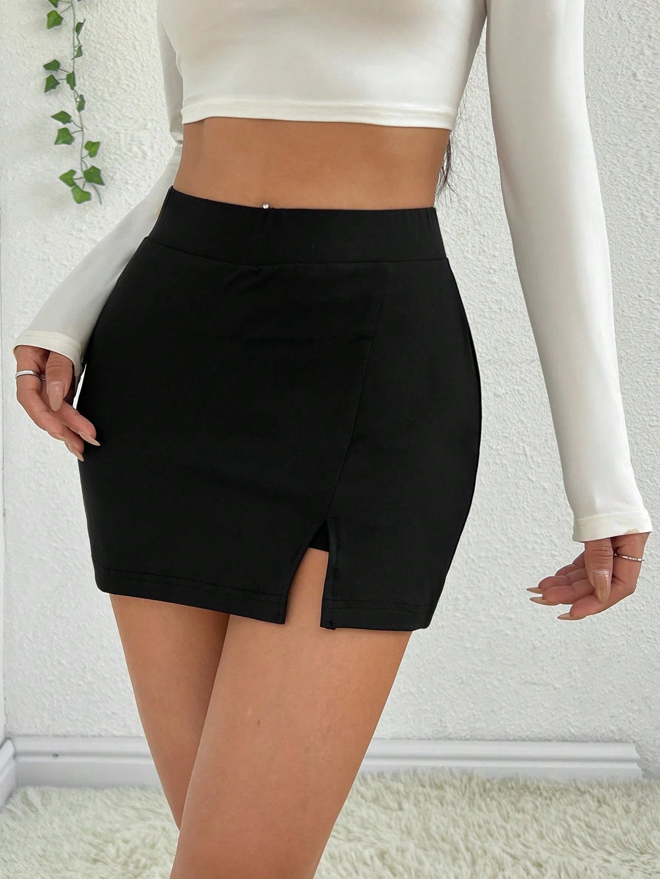 EZwear Summer SkirtLadies' Side Split Hem Skirt,Ladies Casual,Sexy Split Mini Regular Fit High Waist Black Plain Women Skirts,Spring/Summer,Casual Daily Wear