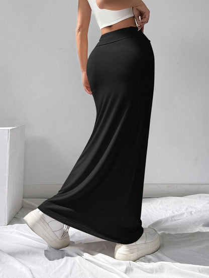 EZwear Women Black Knit Slim Fit Pencil Skirt