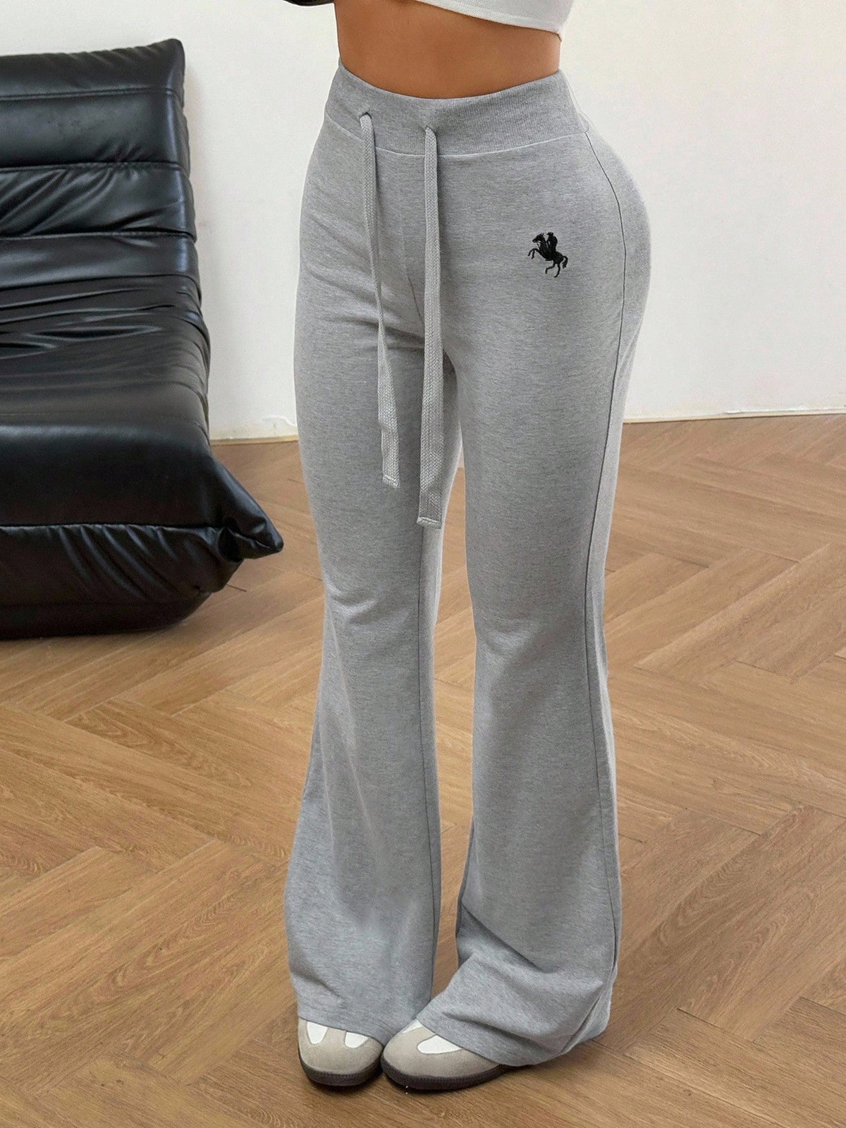 EZwear Women's Casual Versatile Embroidered Drawstring Waist Flare Sweatpants,Fall Flared Sweatpants Comfy Pants Women Sweatpants