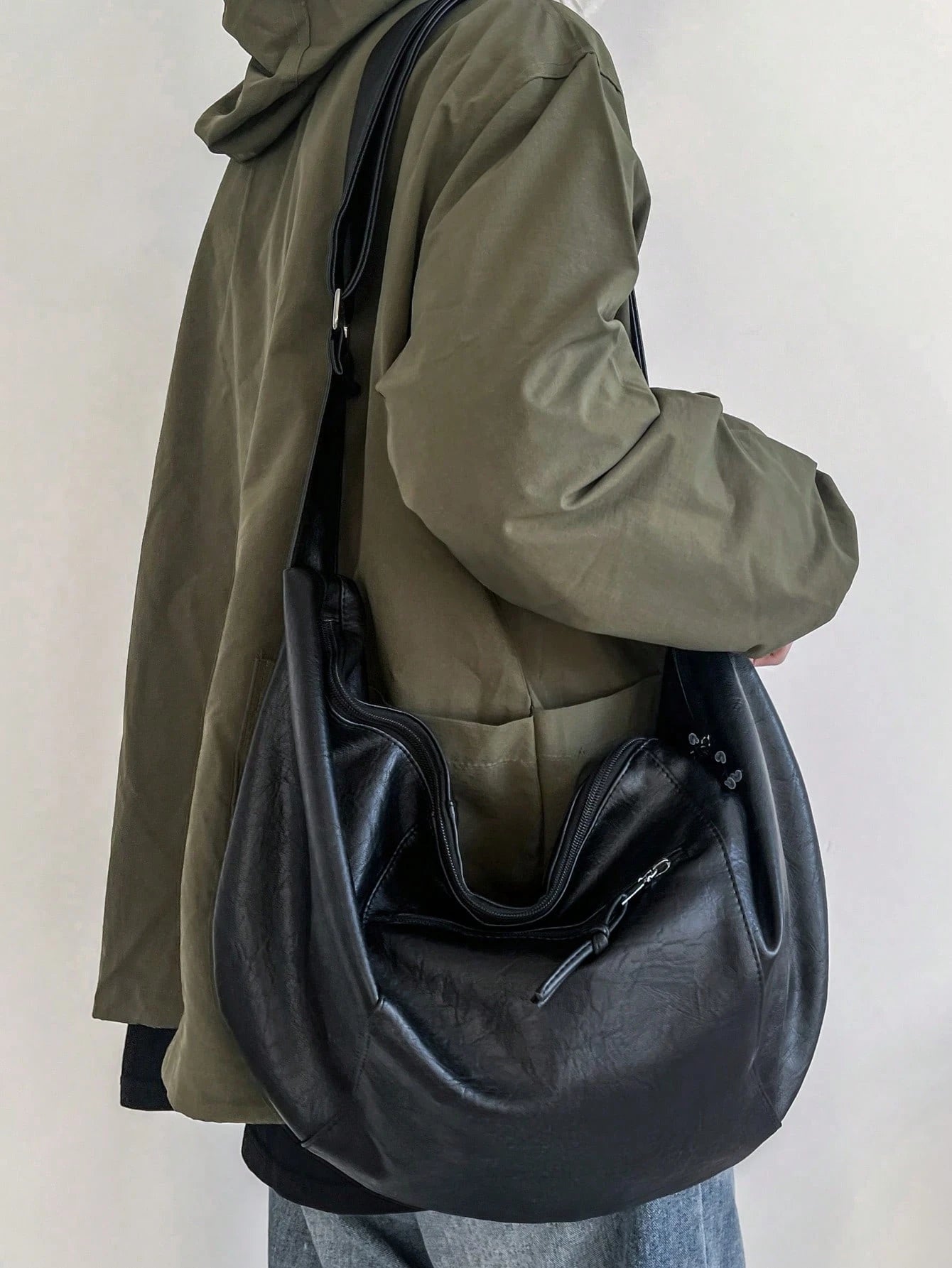 Fashion Solid Color Shoulder Bag Personalized Casual Crossbody Bag Large Capacity Dumpling Bag Korean Style Fashion Backpack