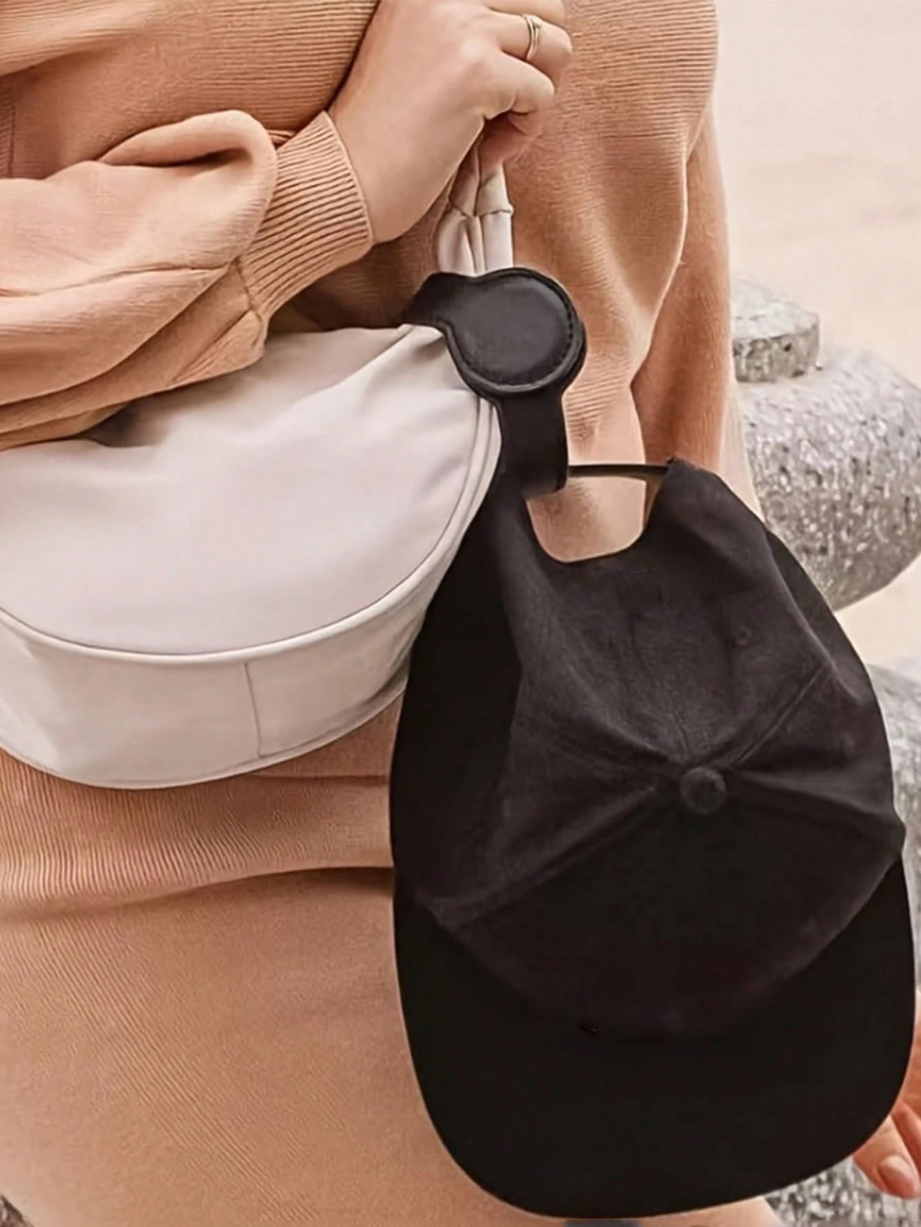 Fashionable Faux Leather Hat Clip, Magnetic Design, Can Be Fixed On Bags- PU Leather Hat Rack, Suitable For Handbags, Backpacks, Suitcases, Travel Bags, Portable And Easy To Use, Ideal For Travel And