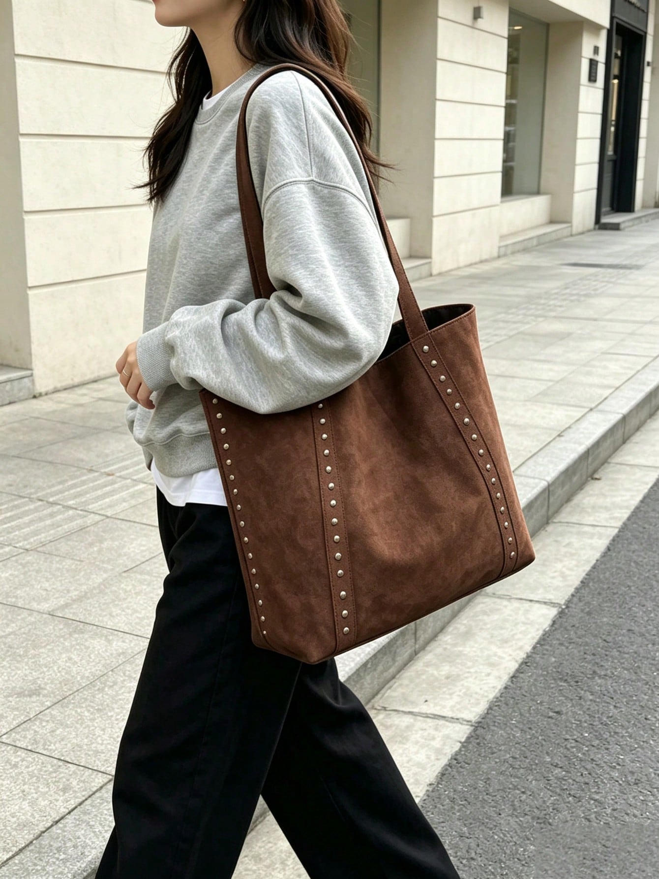 Fashionable Large Capacity Suede Tote Bag For Women, Minimalist Niche Design Rivet Shoulder Bag, Casual Versatile Vintage Underarm Bag, European And American College Style Large Bag For Women