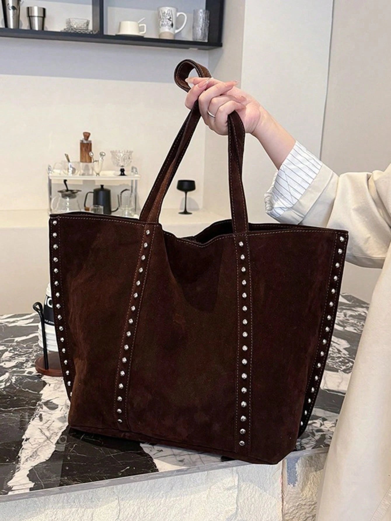 Fashionable Large Capacity Suede Tote Bag For Women, Minimalist Niche Design Rivet Shoulder Bag, Casual Versatile Vintage Underarm Bag, European And American College Style Large Bag For Women