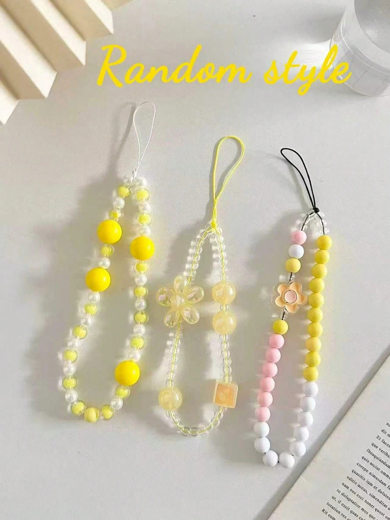 Faux Pearl 1pc Cream Wavy Lemon Painted Thick Shockproof Painted Phone Case With Beaded Bracelet Accessory, Compatible With IPhone 16/11/16pro/16plus/16promax/16e/15Promax/13/14/12/XS/XR/7G/8P, Galaxy