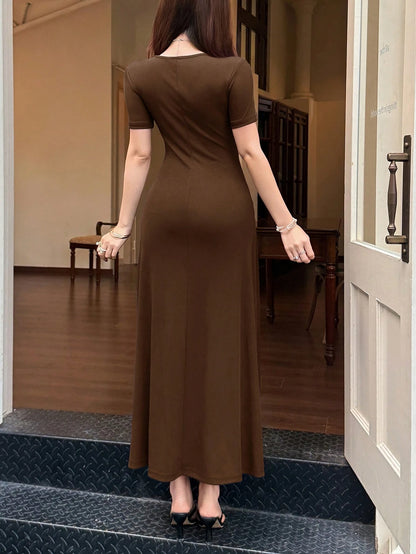Feyla Sophisticated Women's Brown Ribbed Long Dress With Unique Waist Detail And Short Sleeves Perfect For Daily Wear