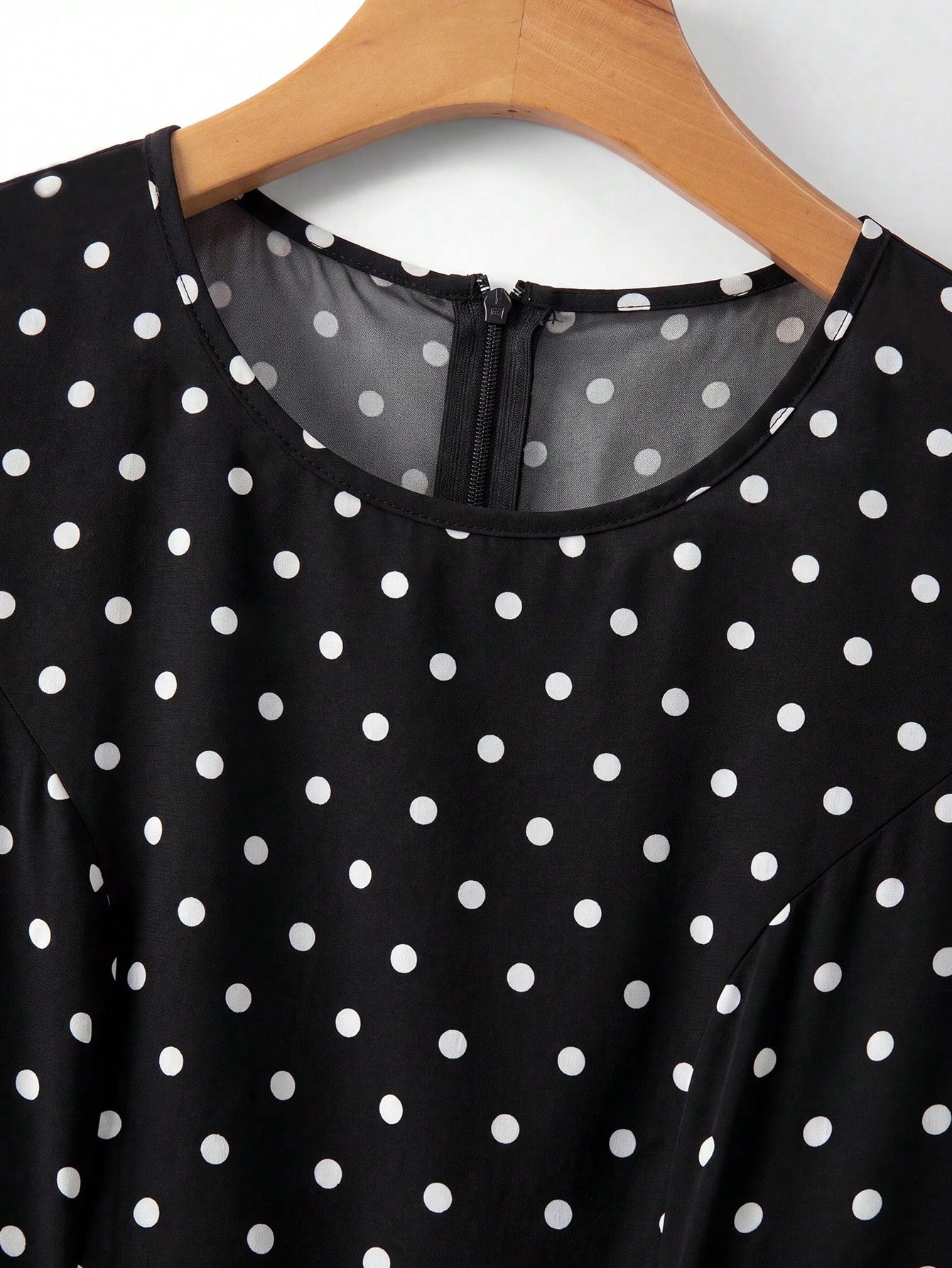 Franclia Women's Woven Black And White Polka Dot Round Neck Short Sleeve A-Line Elegant Vintage Elegant Long Summer Dress Date
