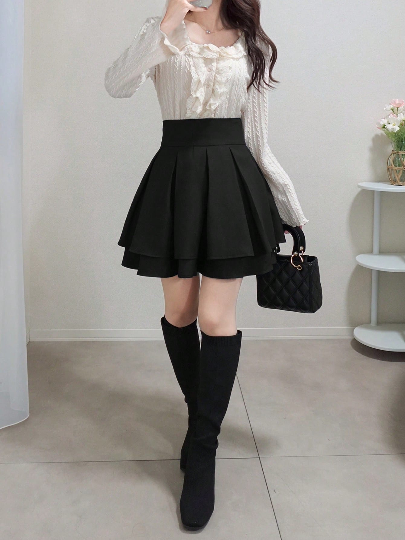 FRIFUL Women's Black Solid Color High Waist Pleated Short Casual Versatile Slimming Skirt Autumn/Winter School