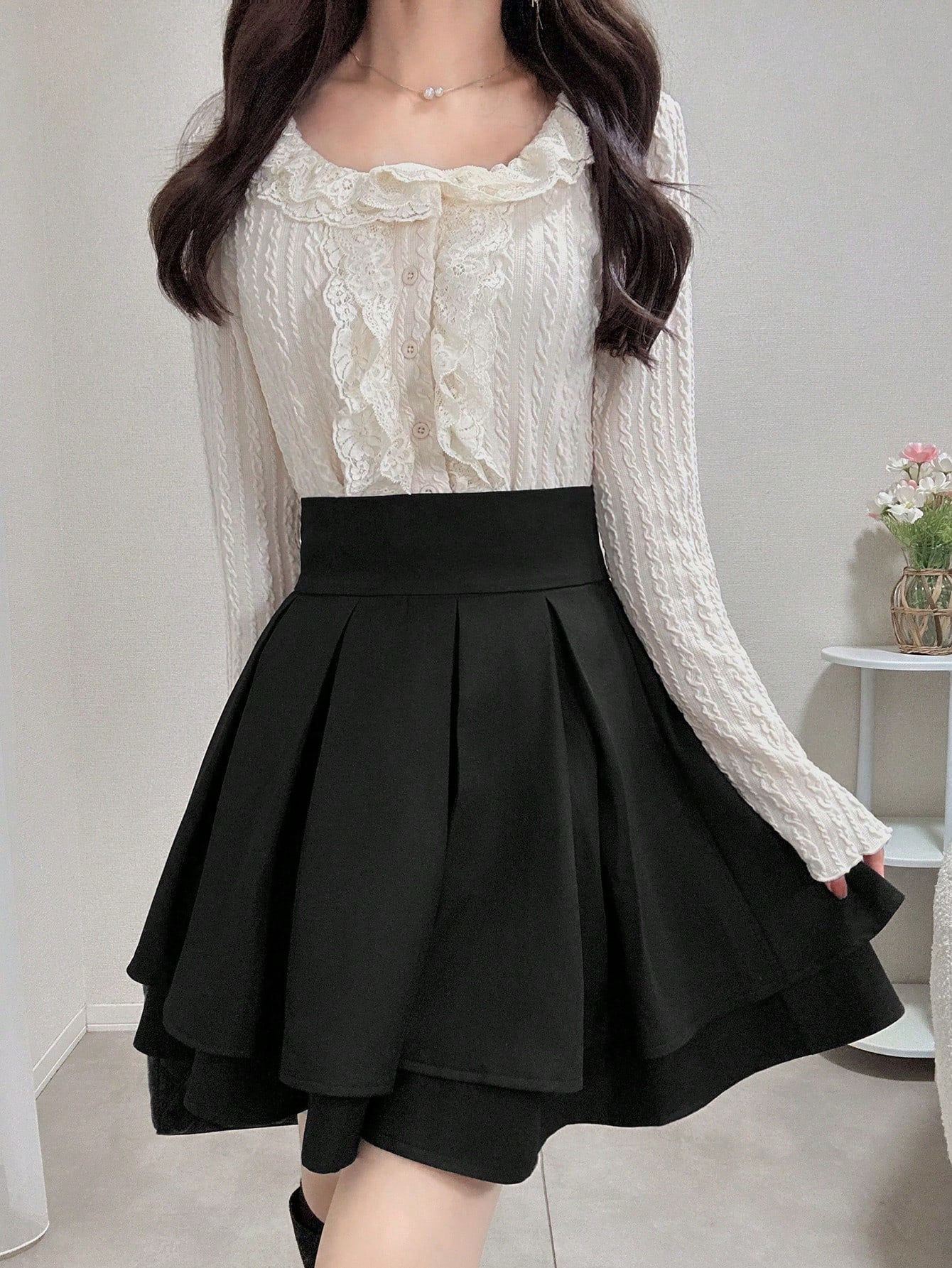 FRIFUL Women's Black Solid Color High Waist Pleated Short Casual Versatile Slimming Skirt Autumn/Winter School