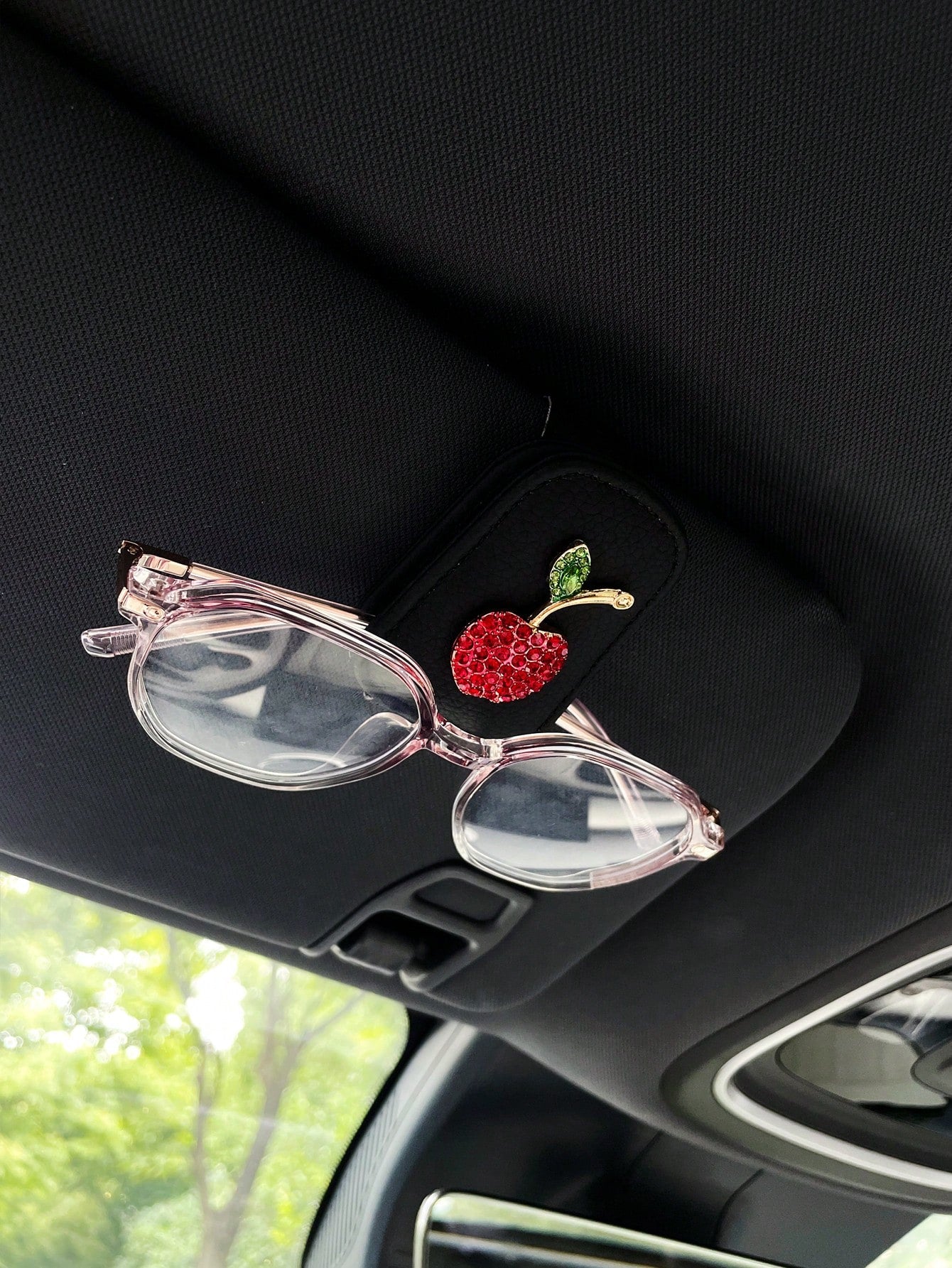 Fruit Car Fashion Glasses Clip Glasses Holder Sun Visor Fashion Glasses Car Fashion Glasses Clip Multifunctional Card Clip Storage Clip Creative Cherry Strawberry Car Glasses Clip