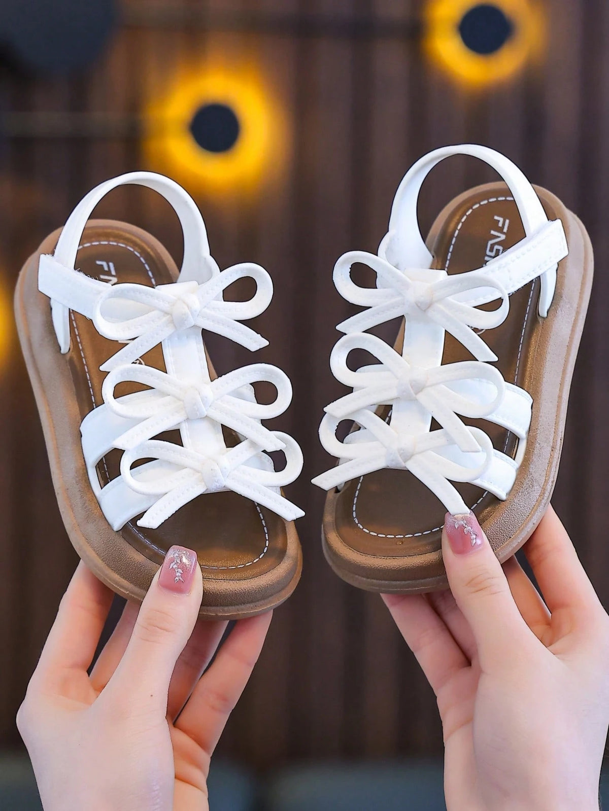 Girls' Sandals Beach Shoes Spring Summer New Sweet Bow Fashion Versatile Indoor Soft Sole Comfortable