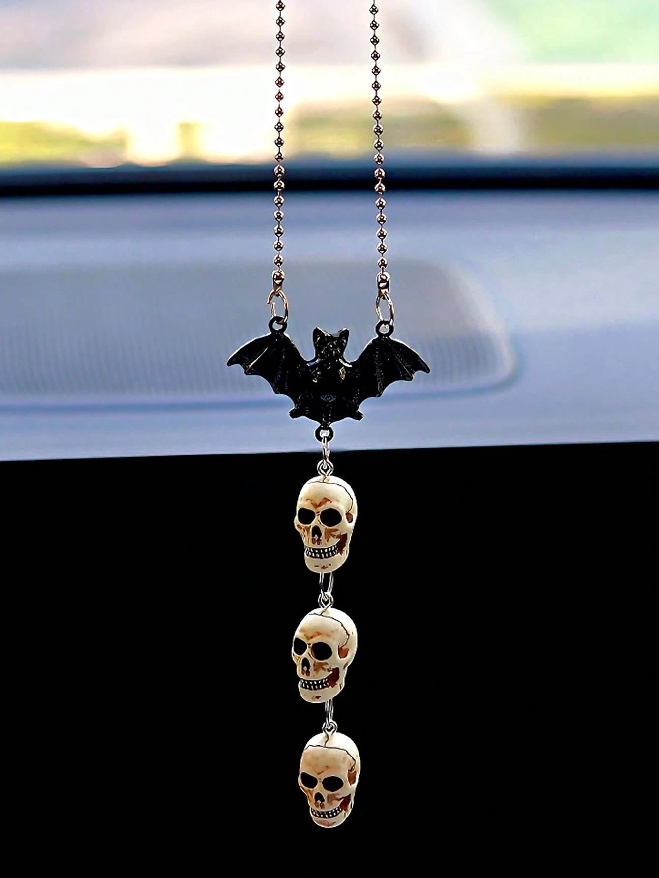 Gothic Halloween Car Interior Decor Bat & Skull Chain Hanging Ornament For Rearview Mirror & Halloween Party Decor