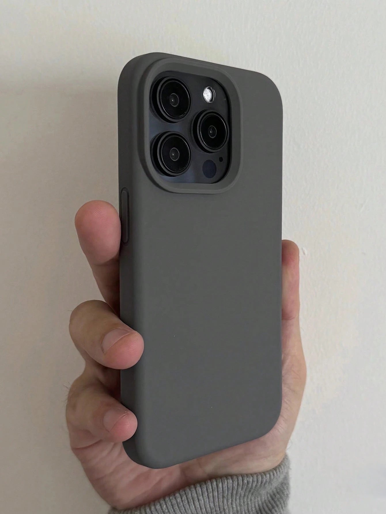 Grooved Button High-Quality Liquid Silicone Mobile Phone Case Compatible With IPhone 17 16 15 14 13 12 11 Pro Max Soft Waxy Eraser Feel Skin Friendly