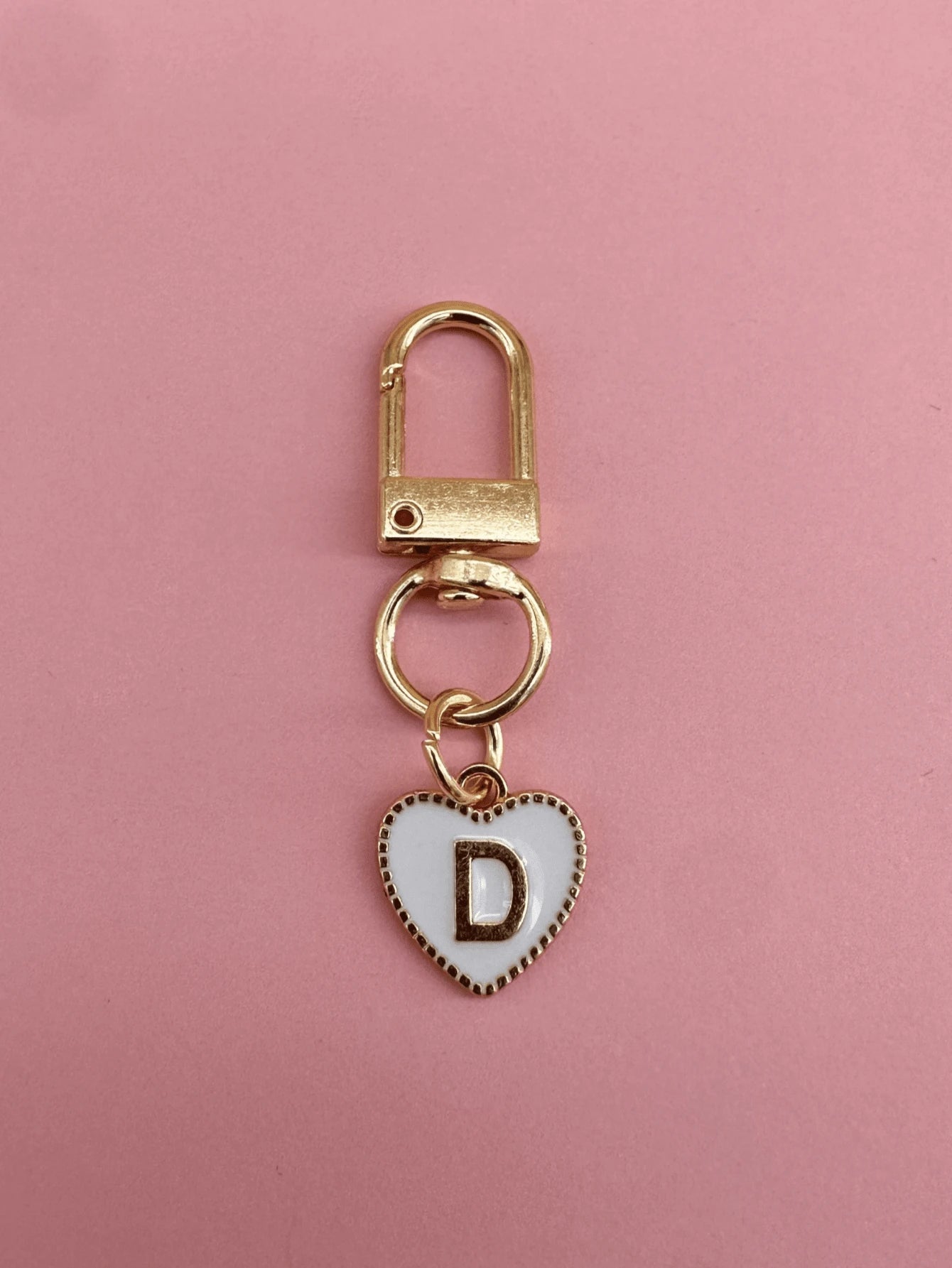 HAILIAN A Bag Pendant Designed Based On English Letters, With A Fashionable And Simple Style, Suitable For Halloween Costume Matching, Suitable For College Students And Elementary School Students Bag