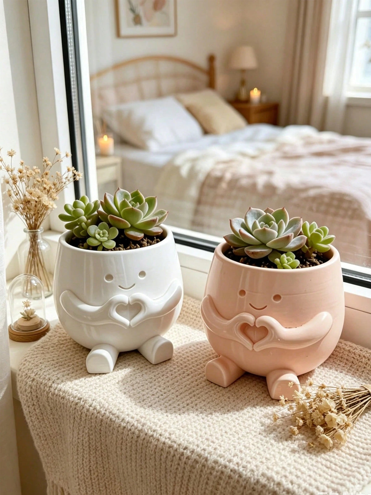 Heart-Shaped Flower Pot, Cute Succulent Plant Pot Container, High Aesthetic Value Small Flower Pot, Office Indoor/Outdoor Desktop Home Decor, Halloween Decoration, Back To School, Dorm Decor, School
