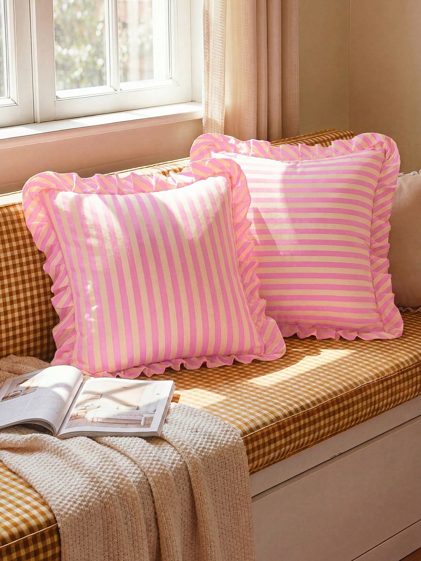 Honeymoon 1pc Printed Cushion Cover With Ruffles-Polyester Brushed Fabric Stripes Print Pattern, Soft And Breathable, Wrinkle Resistant, Pillowcase Without Filler-T F Q K Size For Home And Dorm, Oeko