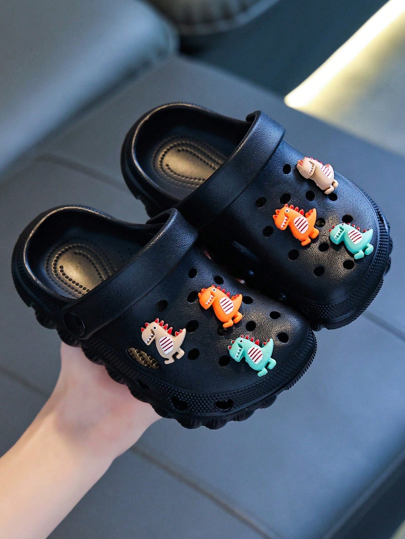 Infant Hollow Clogs Spring/Summer New Minimalist Versatile Hollow Fashion 2-Way Wear Beach Clogs Soft Sole Comfortable
