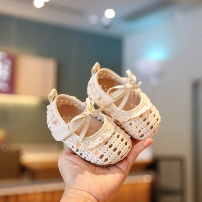Infant/Toddler Girls' Crochet Lace Bow Decor Closed-Toe Princess Sandals, Breathable Soft Bottom Flat Shoes Suitable For Summer