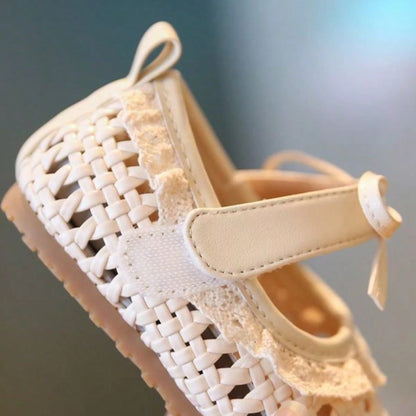Infant/Toddler Girls' Crochet Lace Bow Decor Closed-Toe Princess Sandals, Breathable Soft Bottom Flat Shoes Suitable For Summer