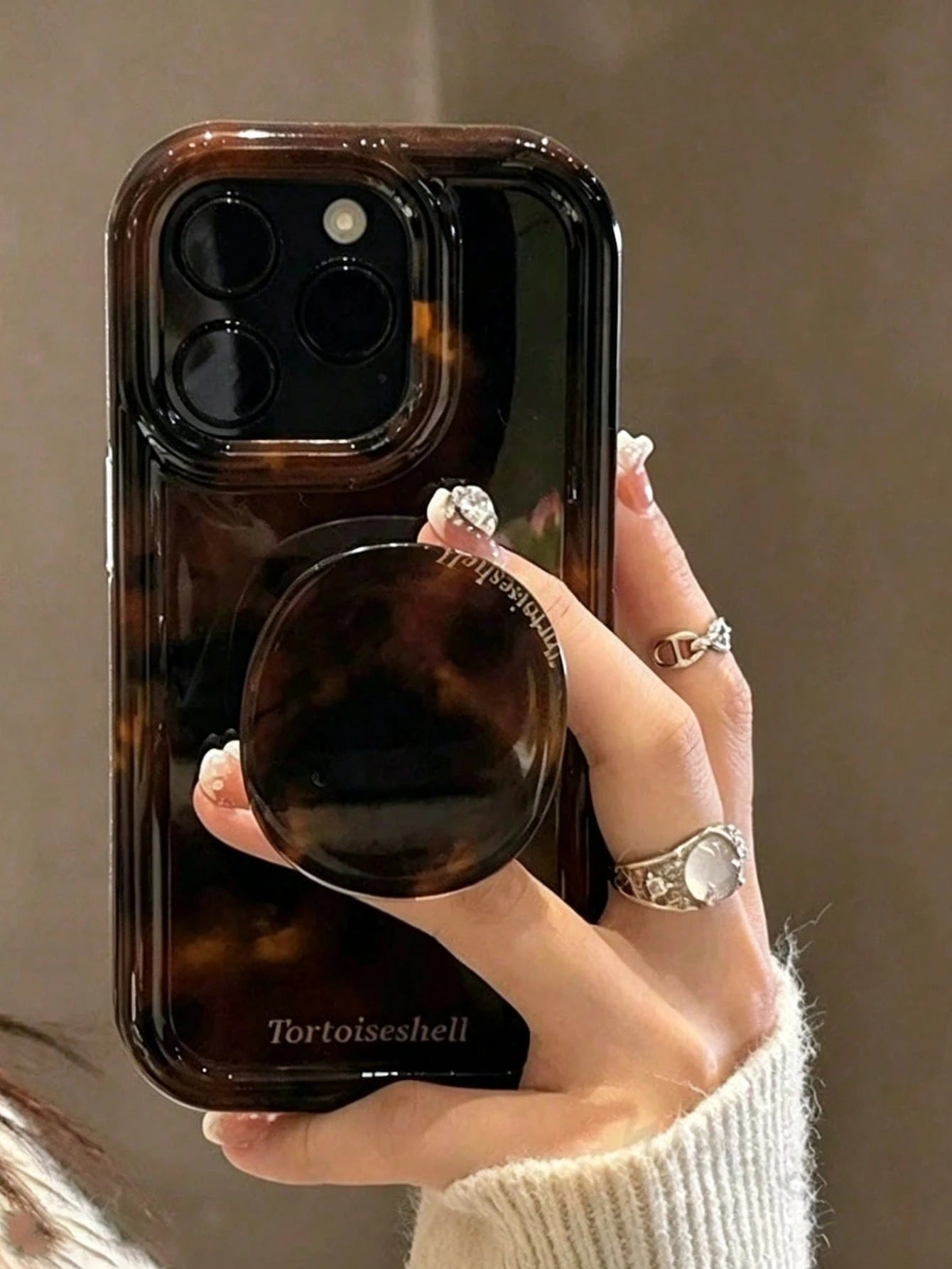 Ins Style Premium Amber Phone Case With Stand, Compatible With IPhone 15 Pro Max/14 Pro/13/12 Pro/11, Autumn/Winter Creative Influencer Women's Apple 14 Protective Shell