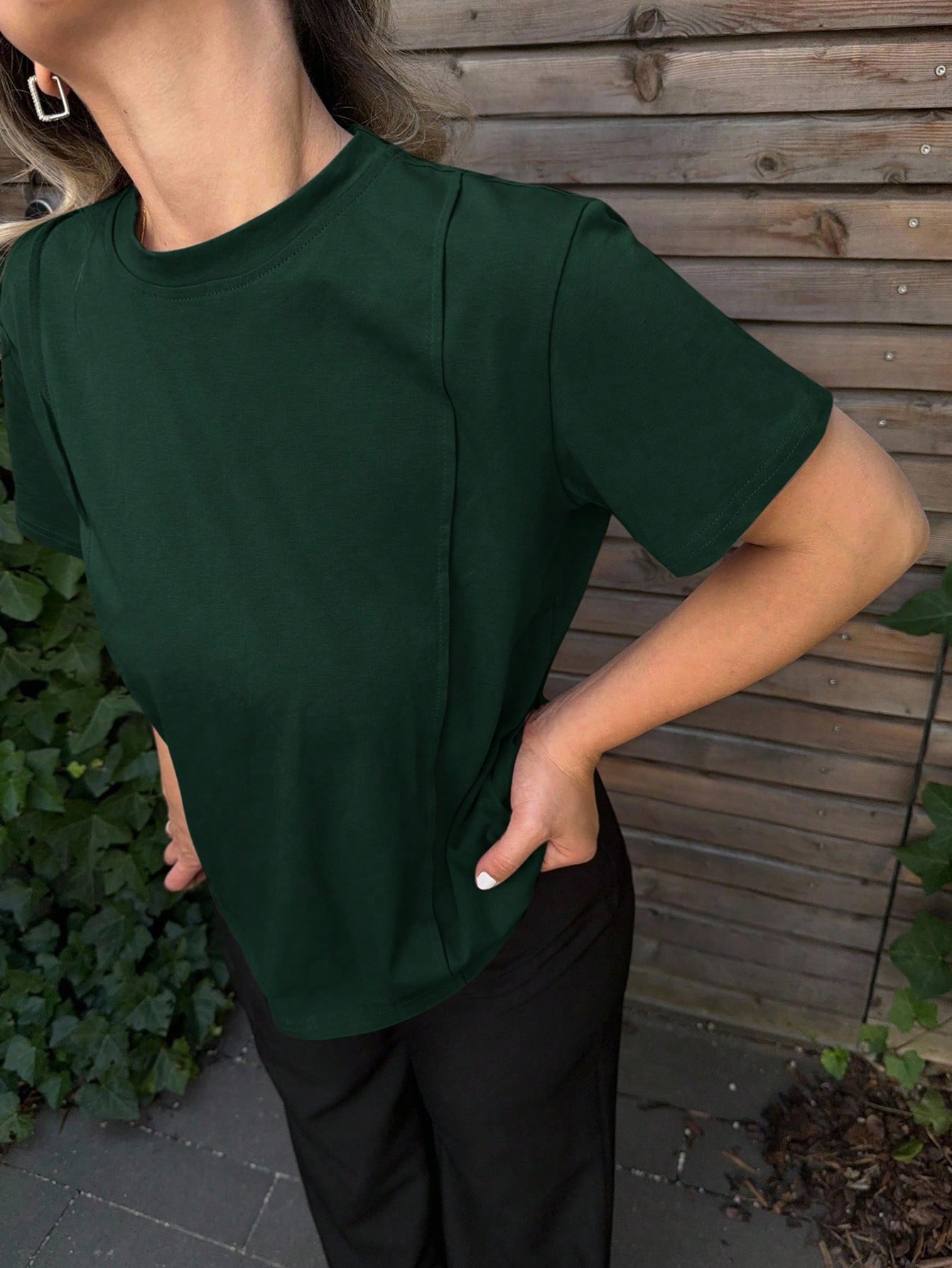 Jeta Ari Solid Seam Detail Tee Business Casual Woman Work Clothes